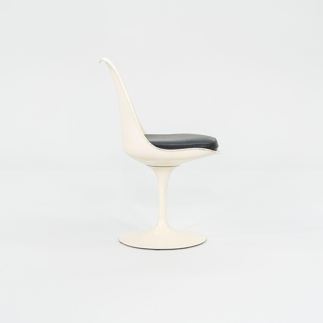 Fin du 20e siècle 1972 Ensemble de 4 chaises d'appoint The Eero Saarinen Tulip Pedestal avec tapisserie bleue 151C en vente