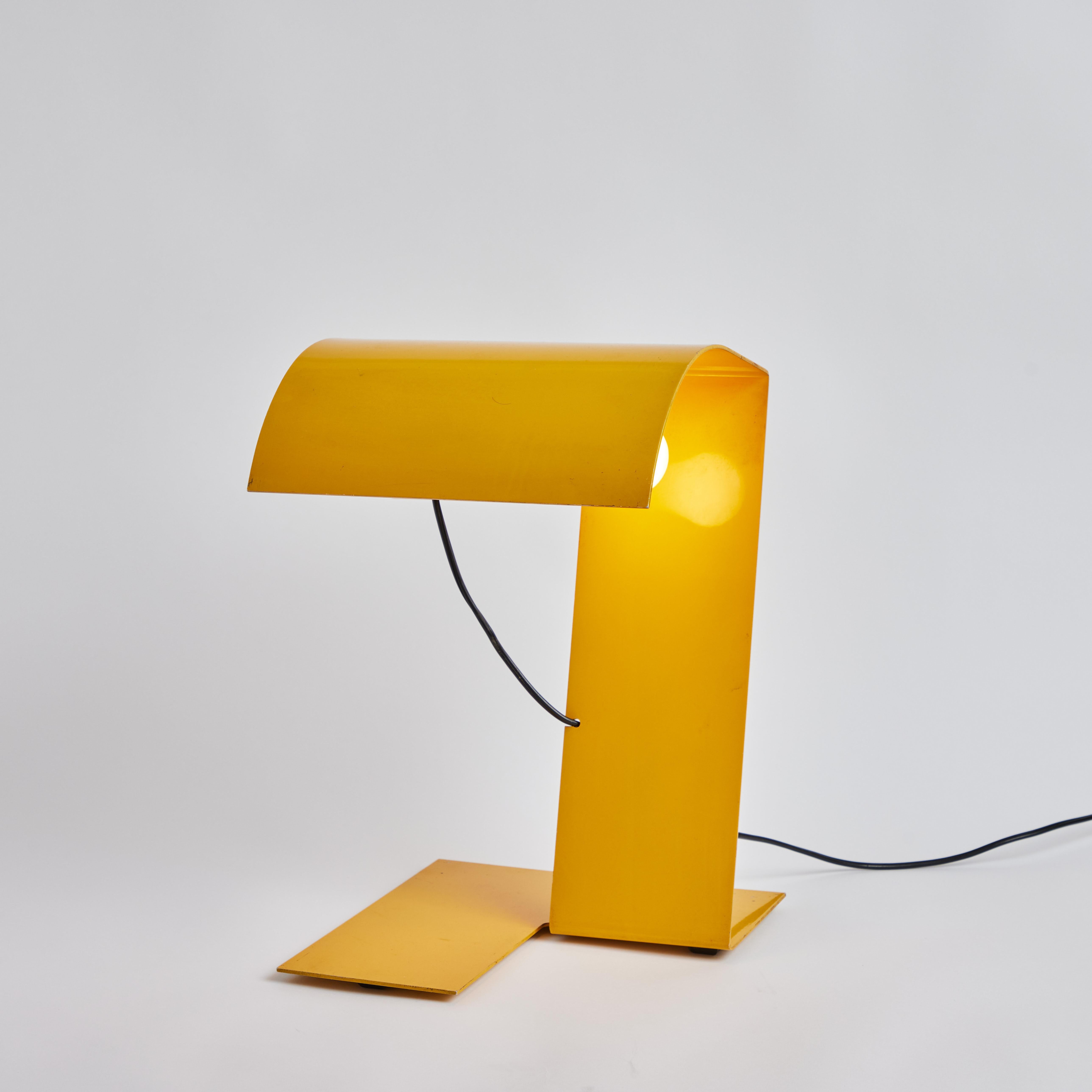 Mid-Century Modern 1972 Stilnovo 'Blitz' Table Lamp in Yellow by Trabucco, Vecchi & Volpi For Sale