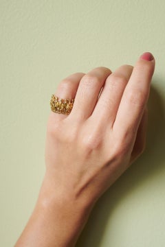 Stuart Devlin Yellow Gold "Caryatid" Ring 1972