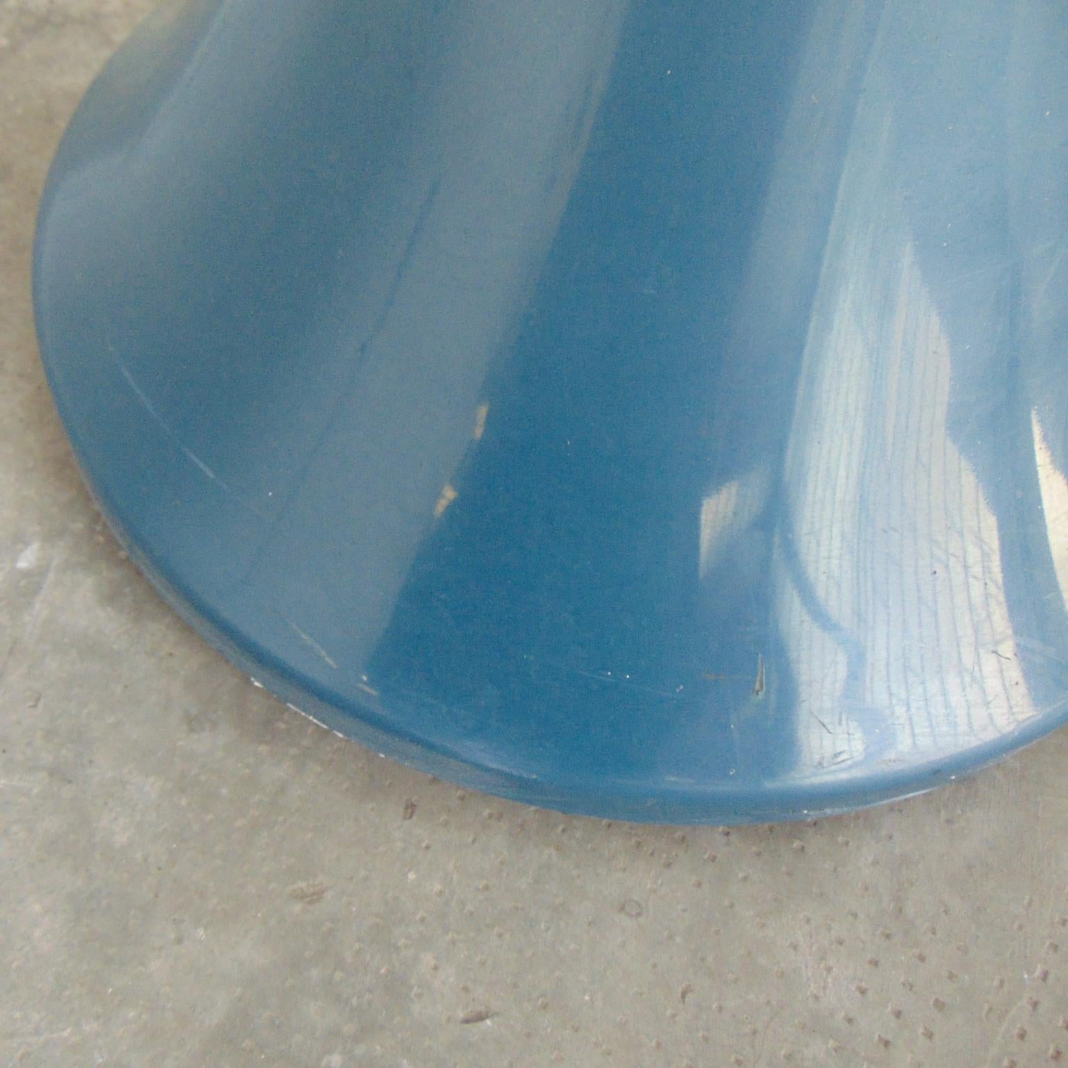1972 Umbrella Stand in Blue Thermoformed Plastic by R. Lera for Sormani, Italy For Sale 5