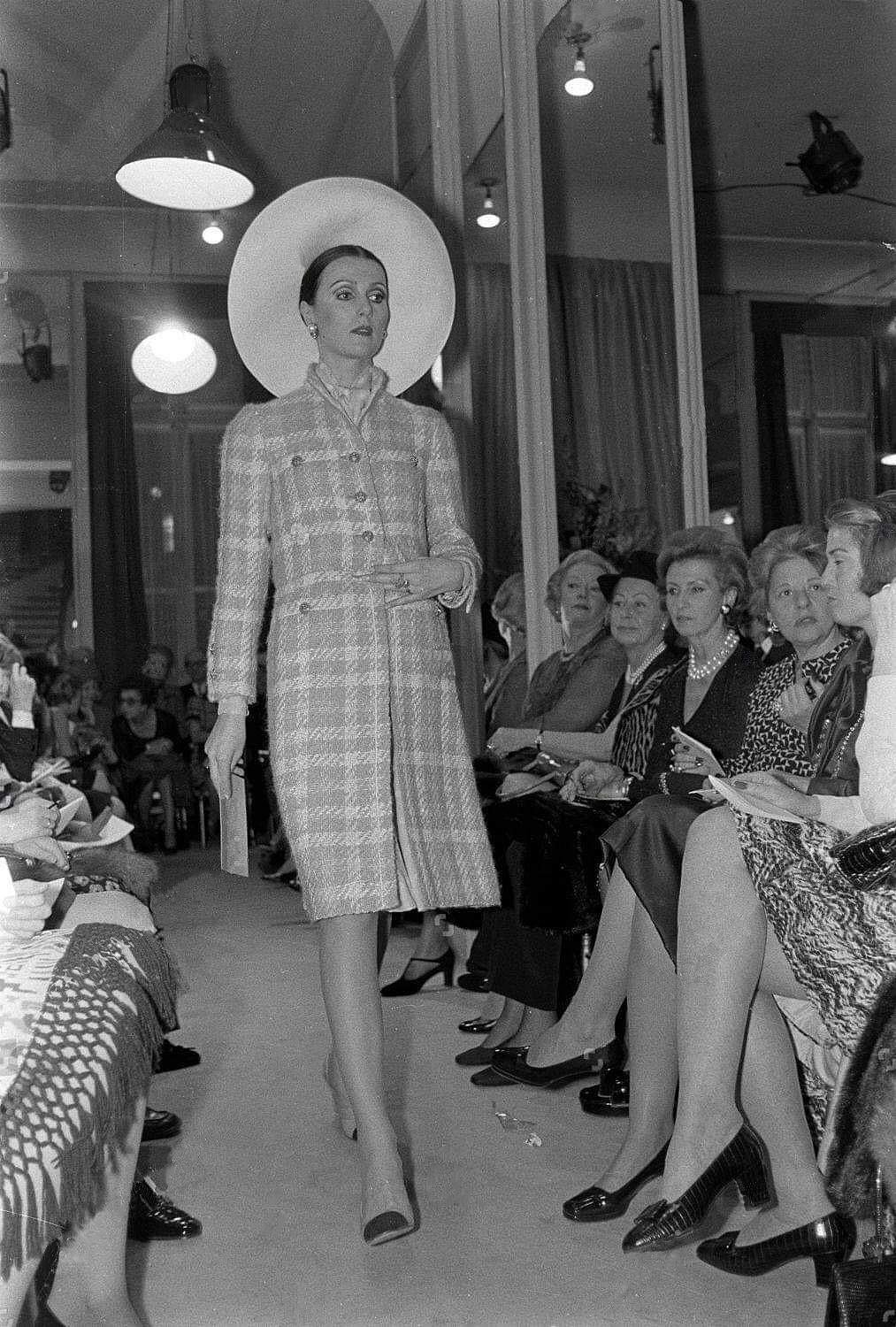 Gray 1973 Chanel Haute Couture Documented Seafoam Green Boucle Plaid Wool Coat