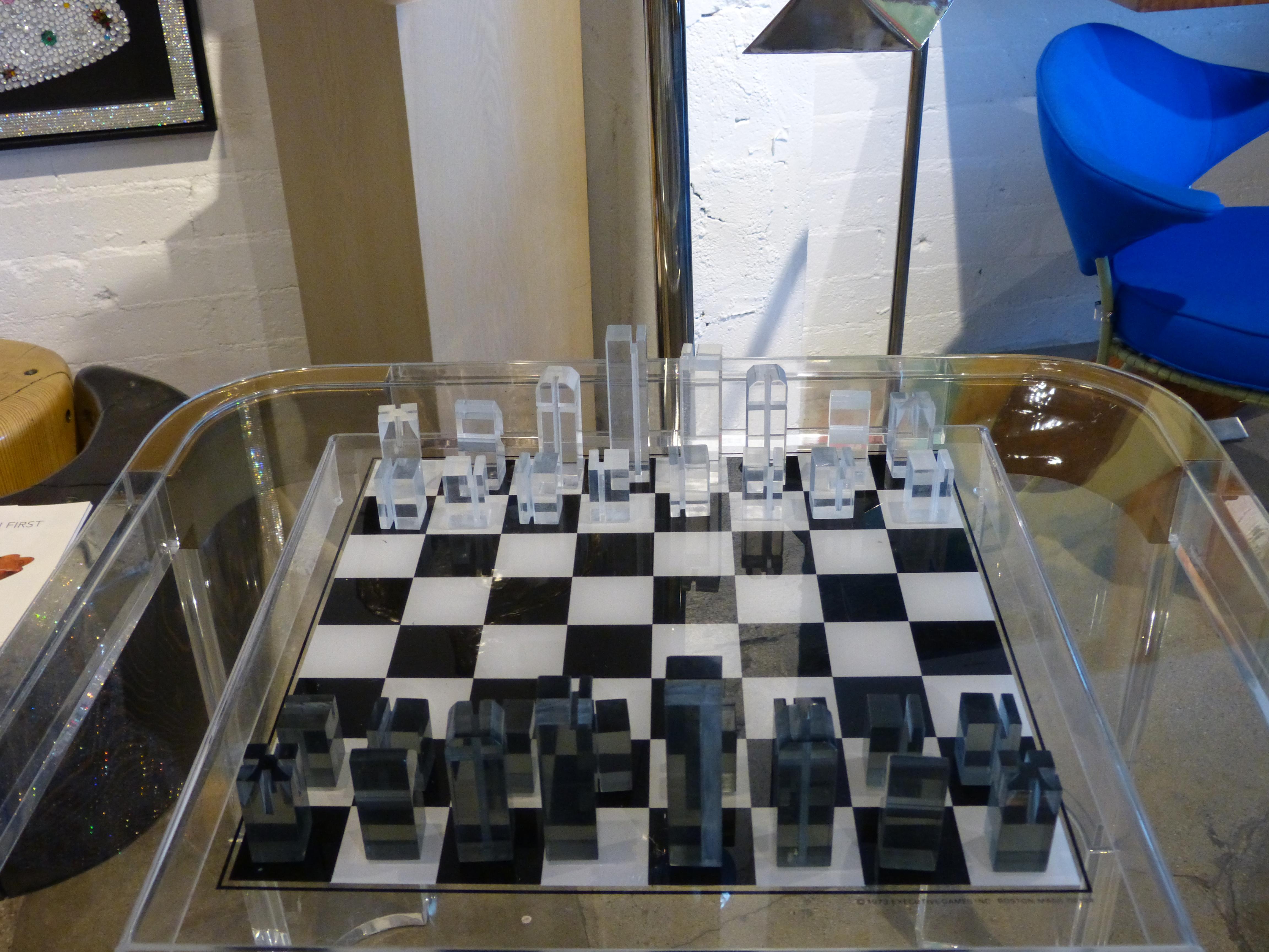 1973 Executive Games Acrylic Chess Set with Board 4