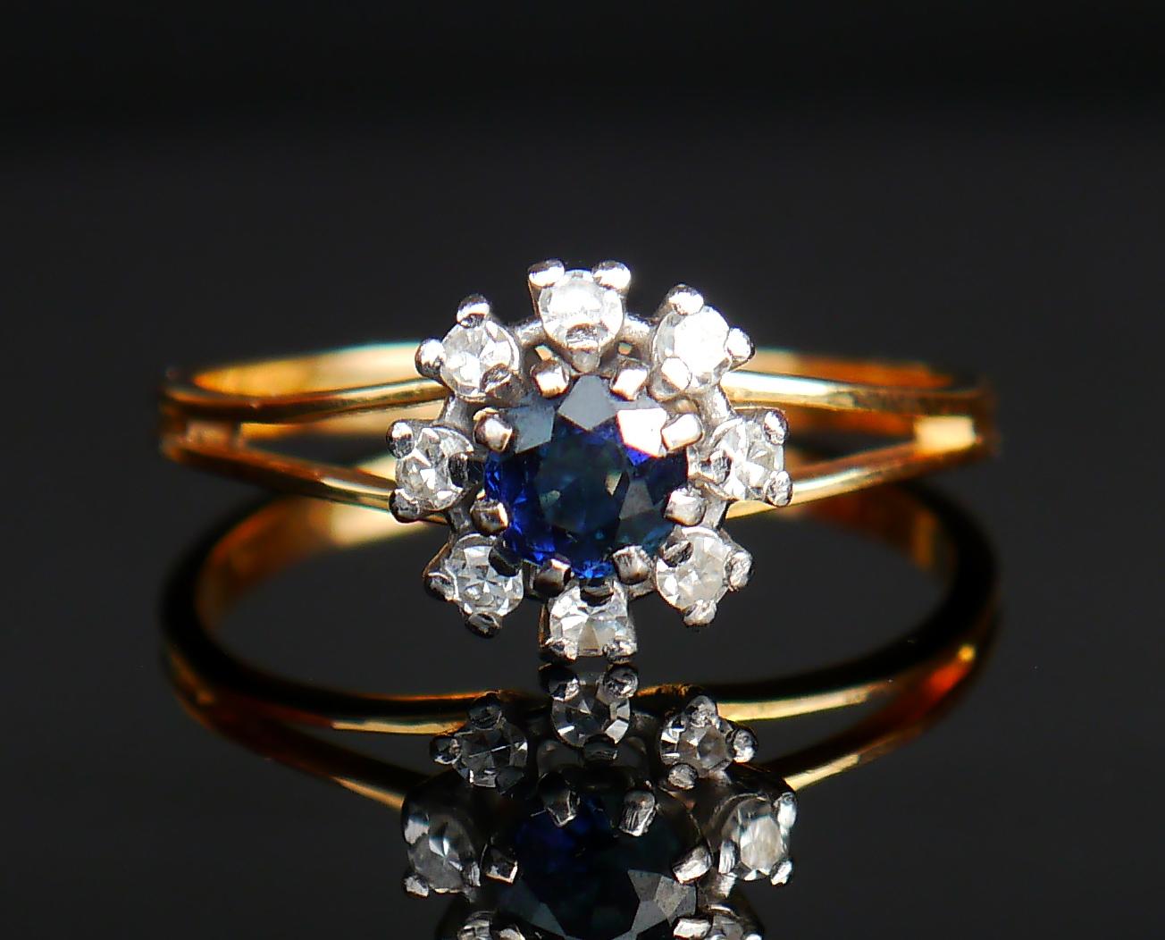 Retro 1973 Finish Halo Ring natural 0.5 ct Sapphire Diamonds 18K Gold Ø8.5US/2.9 gr For Sale