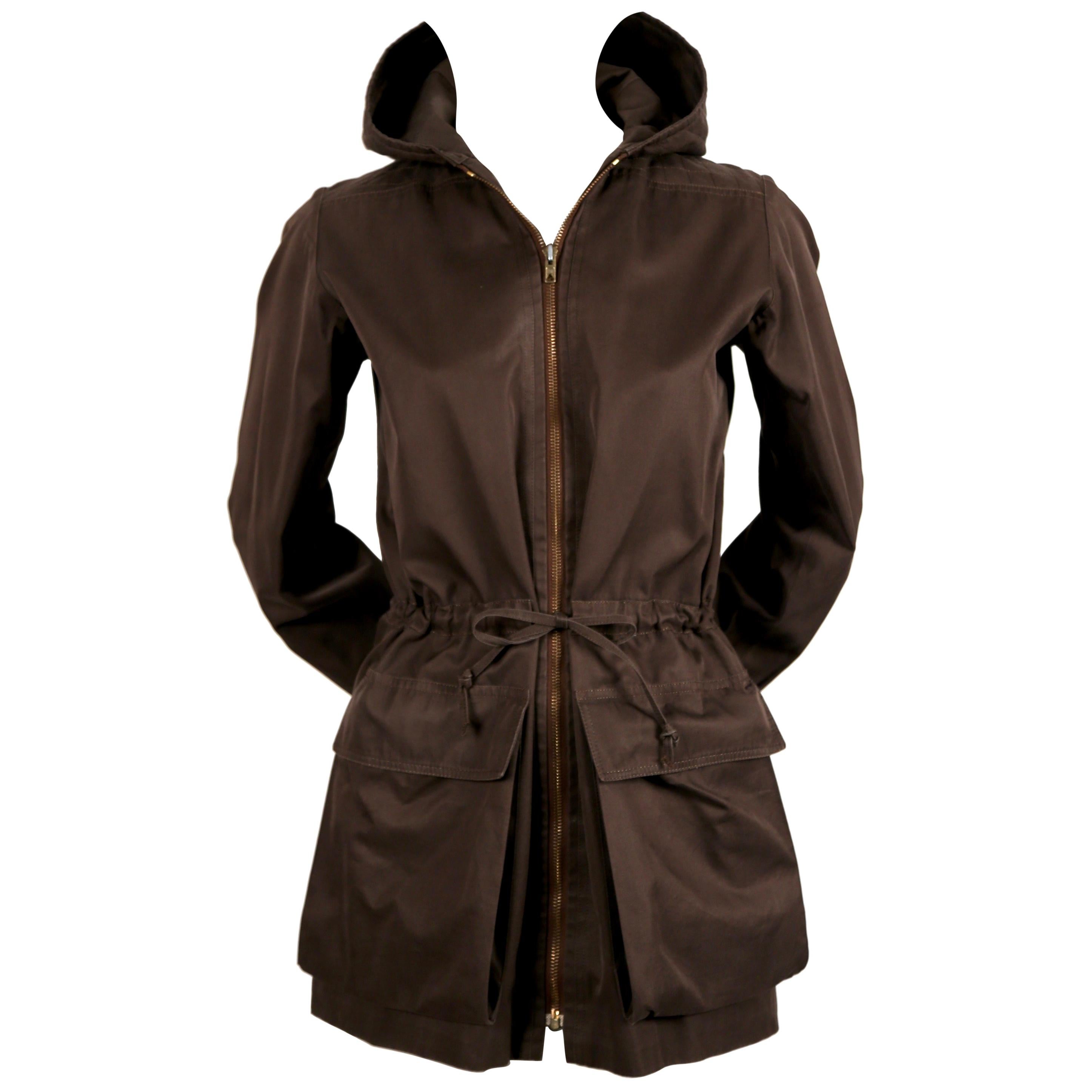 1973 YVES SAINT LAURENT brown cotton jacket with quilted hood and waist tie For Sale