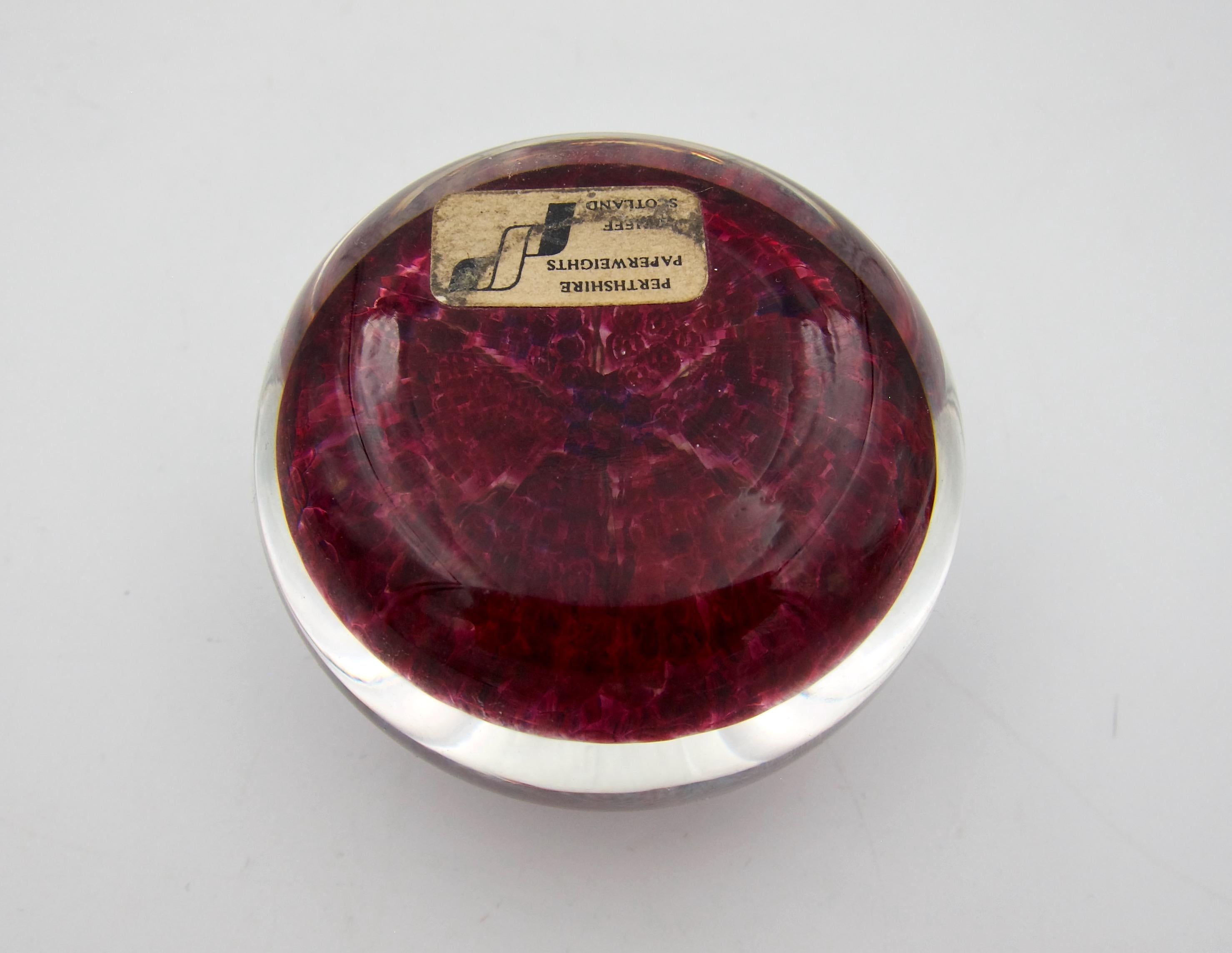 1974-1975 Perthshire Millefiori Art Glass LE Paperweight PP25 In Good Condition In Los Angeles, CA