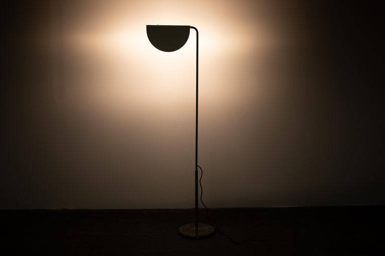 Mid-Century Modern 1974 Bruno Gecchelin Standing Floor Lamp in White & Marble for Skipper, Italy. For Sale