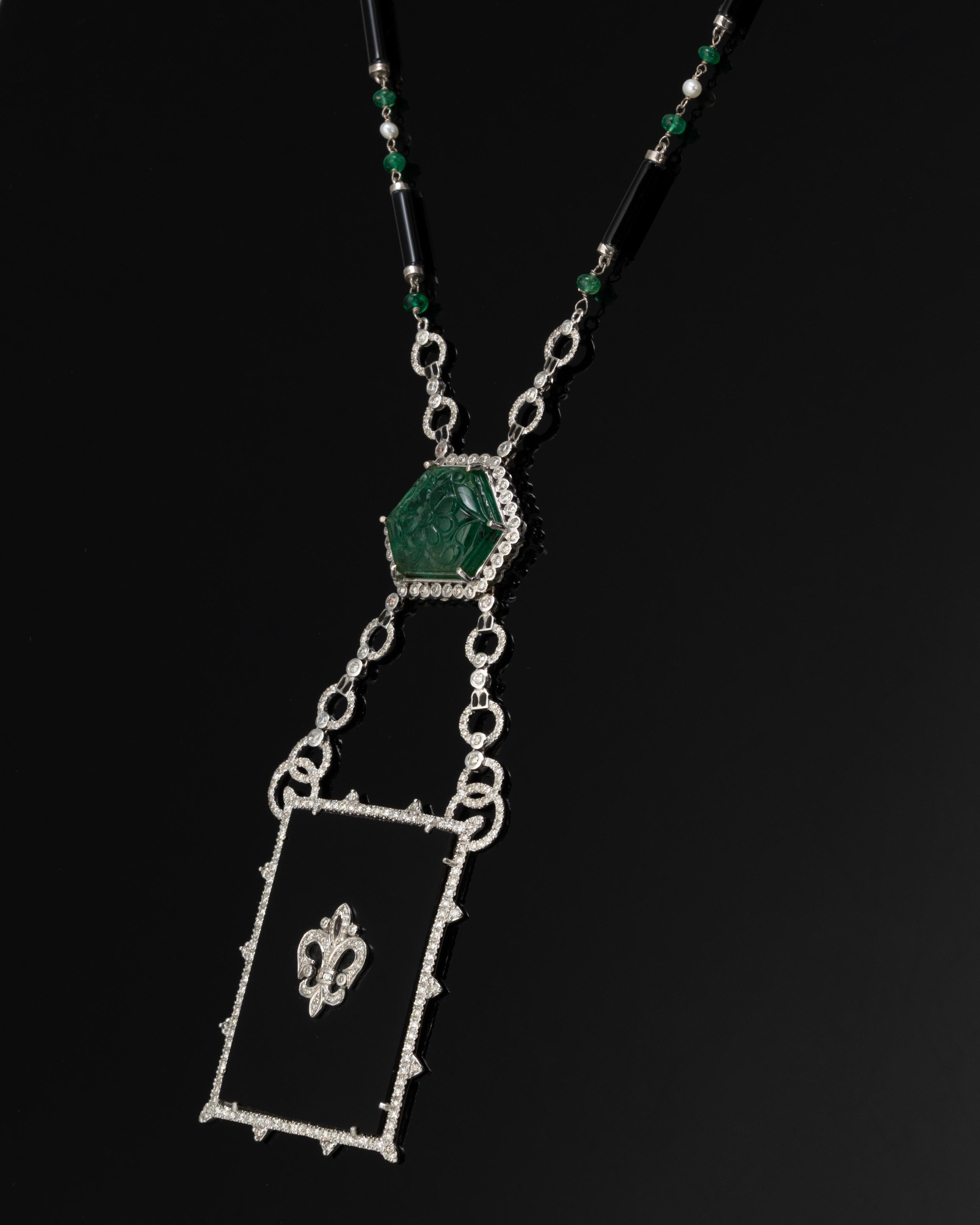 Art Deco 19.74 Carat Emerald and Black Onyx Necklace