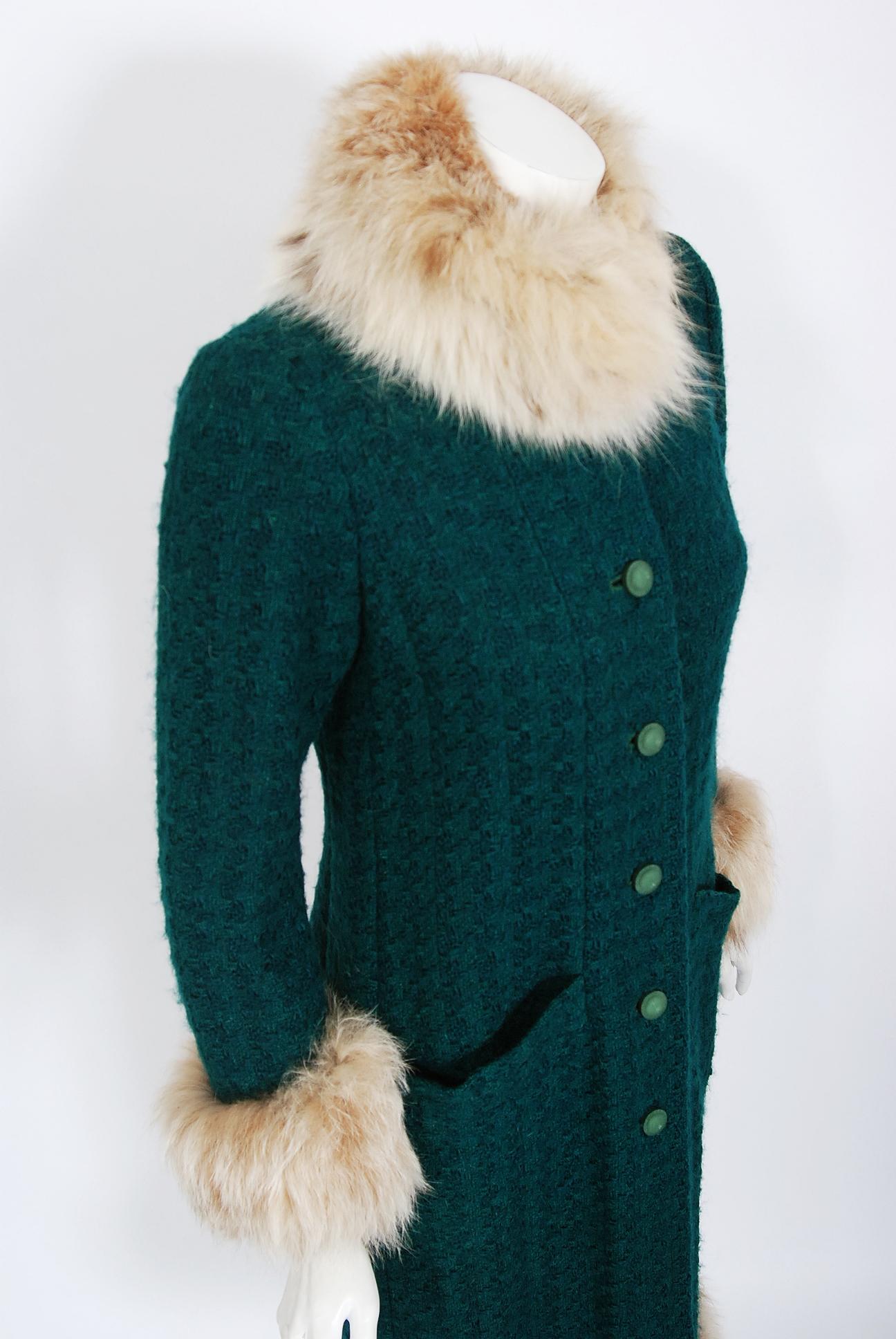 Vintage 1974 Chanel Haute-Couture Forest Green Boucle Wool & Fox-Fur Jacket Coat In Good Condition In Beverly Hills, CA