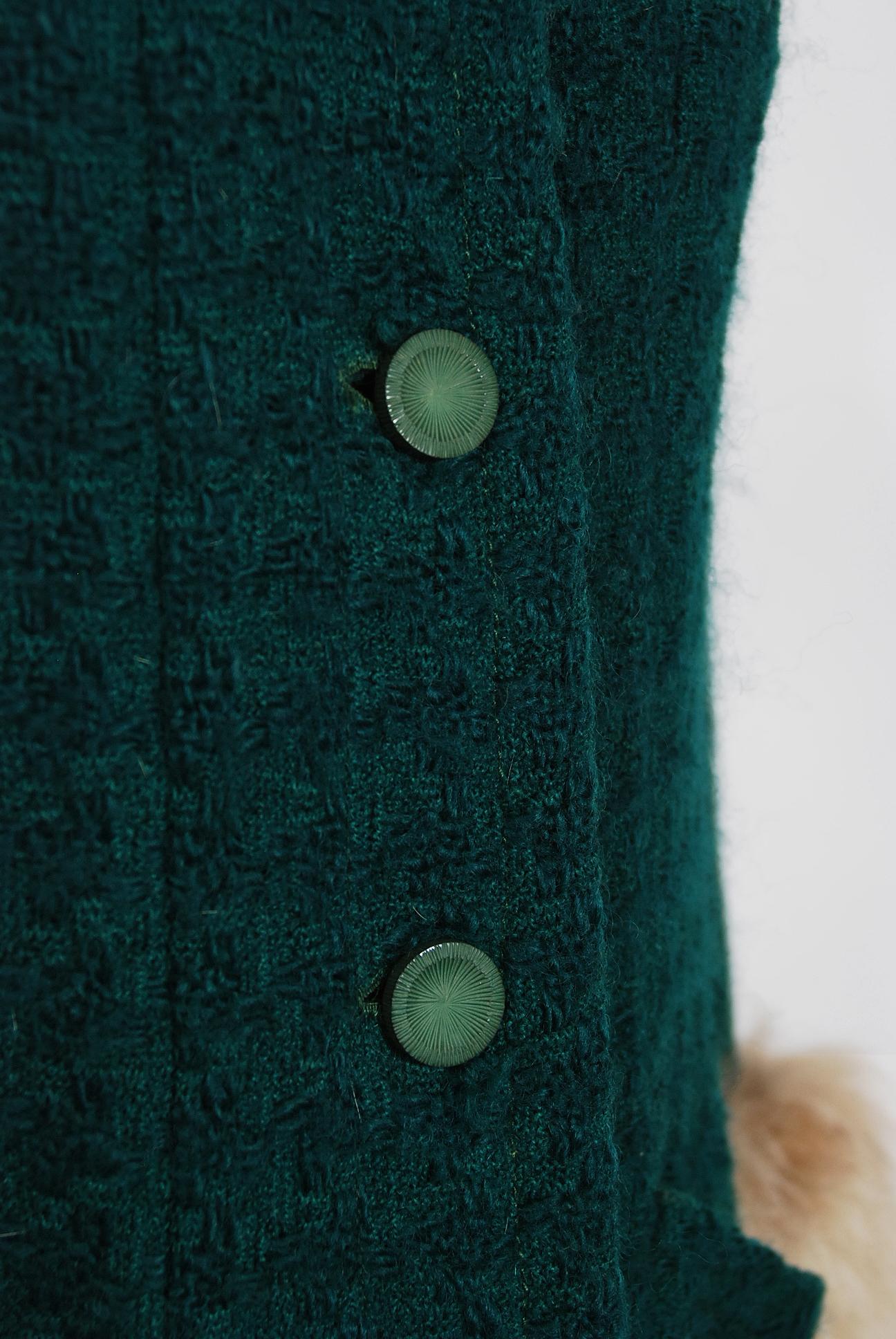 Women's or Men's Vintage 1974 Chanel Haute-Couture Forest Green Boucle Wool & Fox-Fur Jacket Coat