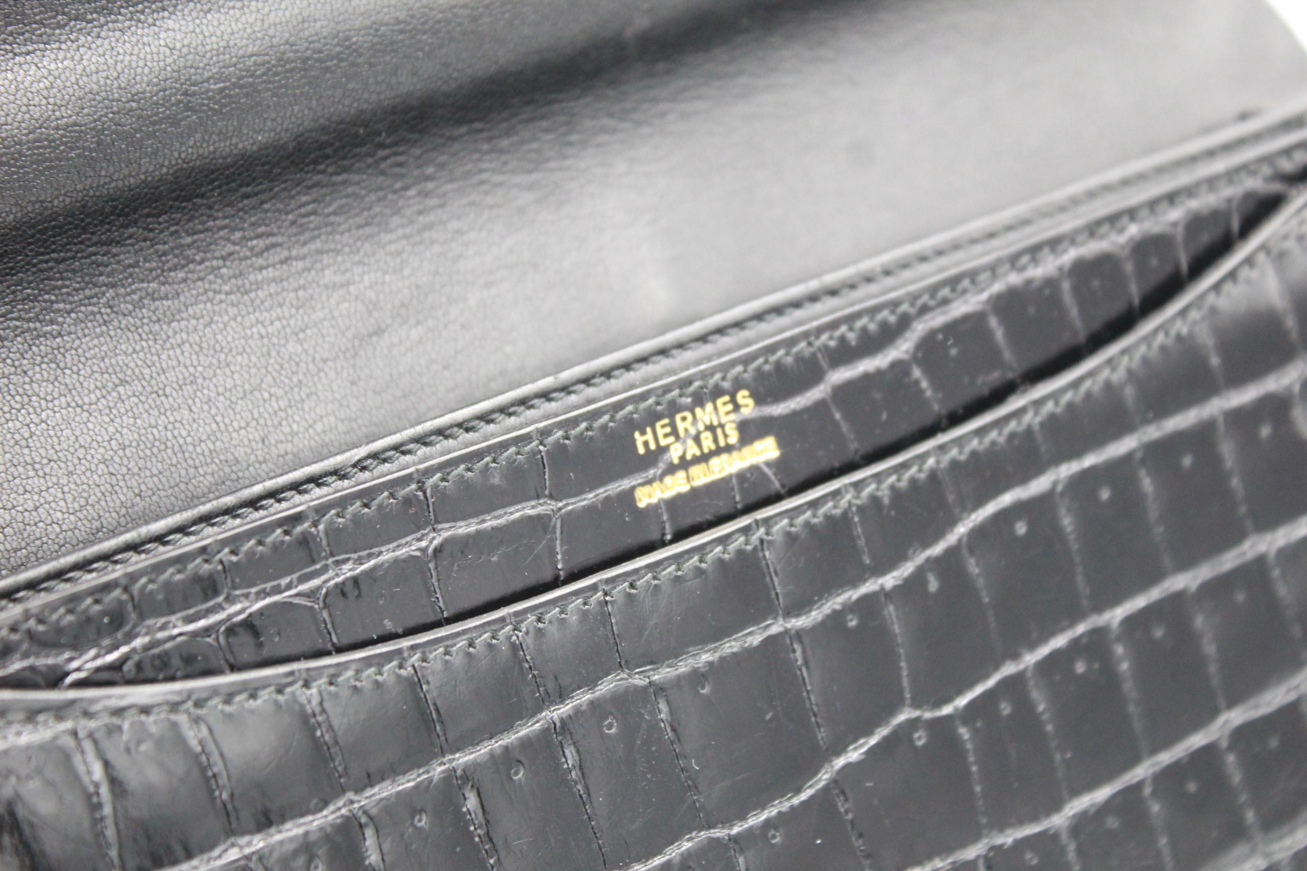 Women's or Men's 1974 Hermes Fonsbelle Black Crocodile Purse / Bag For Sale