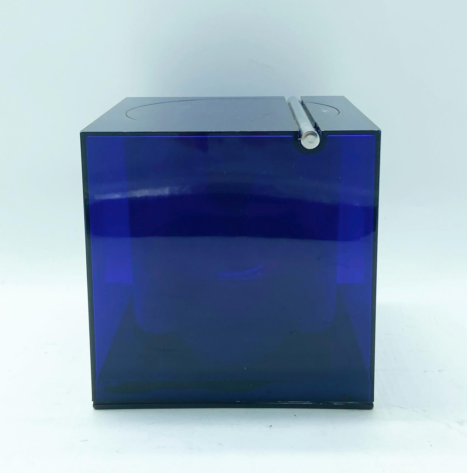 Ice cube made of electric blue plexiglas, extremely original in a Minimalist style, very popular in the 1970s.