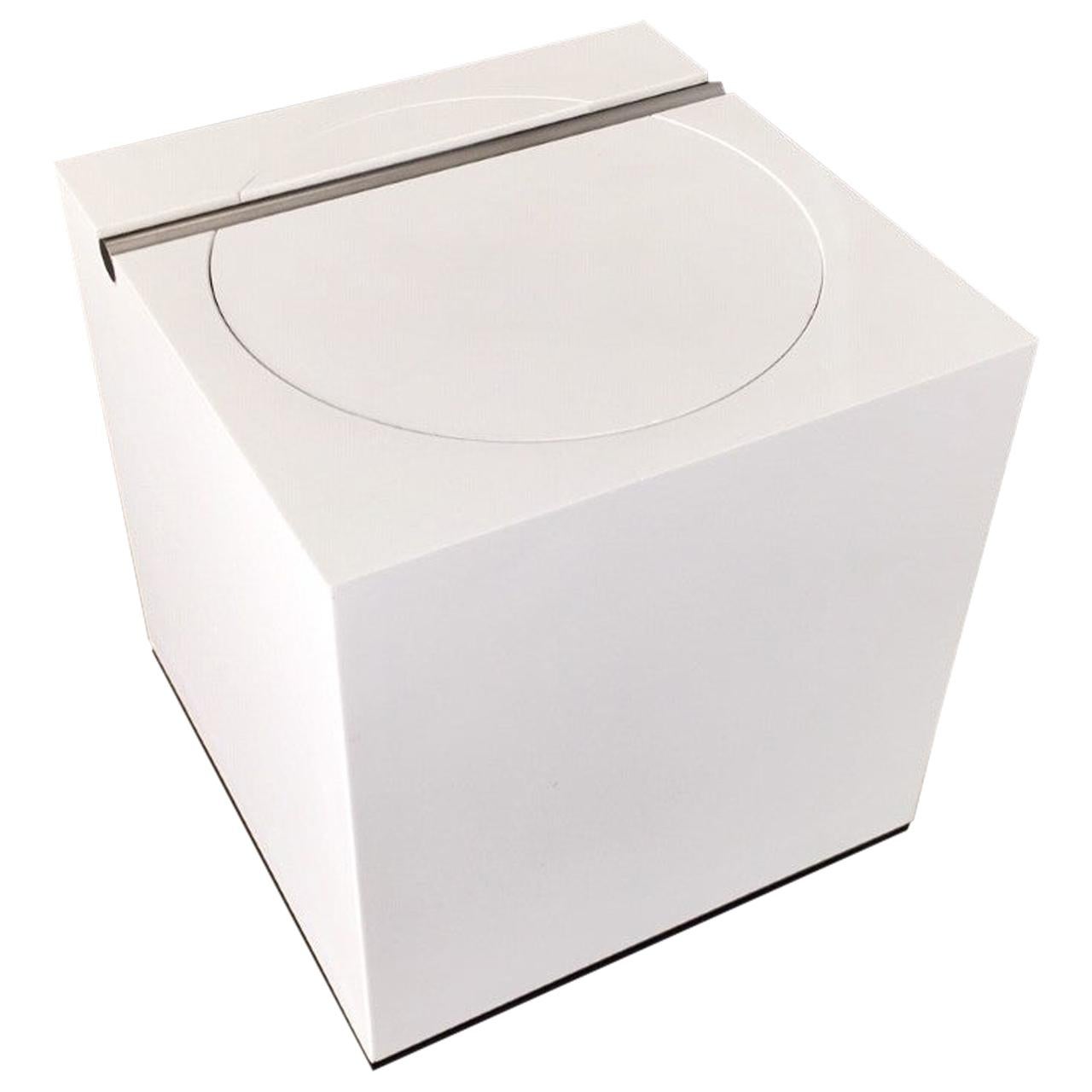 1974 Ice Box/Bucket by Cini & Nils Studio O.P.I. Milano, White Acrylic, Italy For Sale