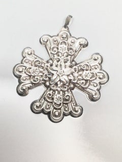1974 Reed & Barton Sterling Silver Christmas Cross Ornament