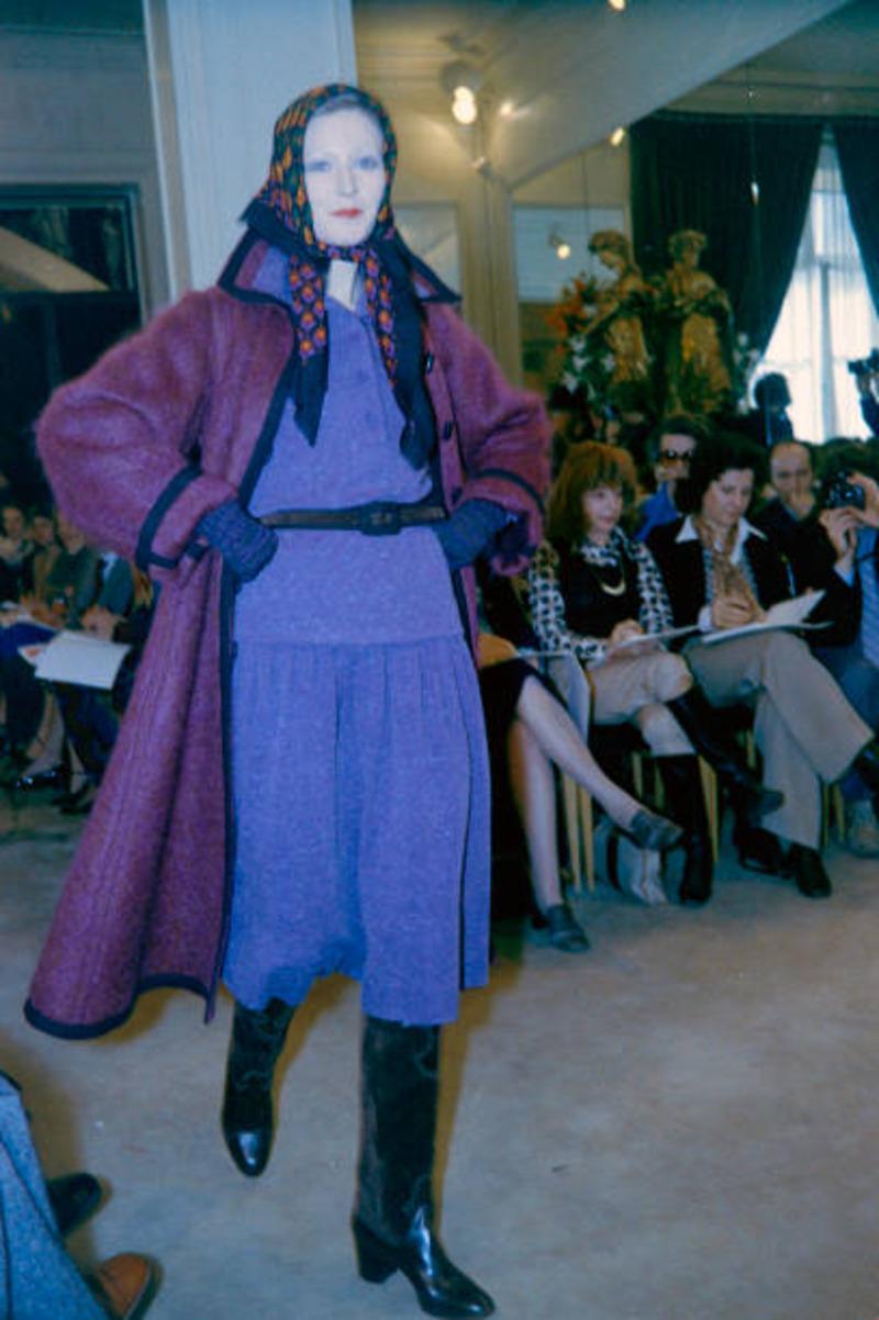 1974 YVES SAINT LAURENT violet purple brushed wool RUNWAY coat with braided trim For Sale 6