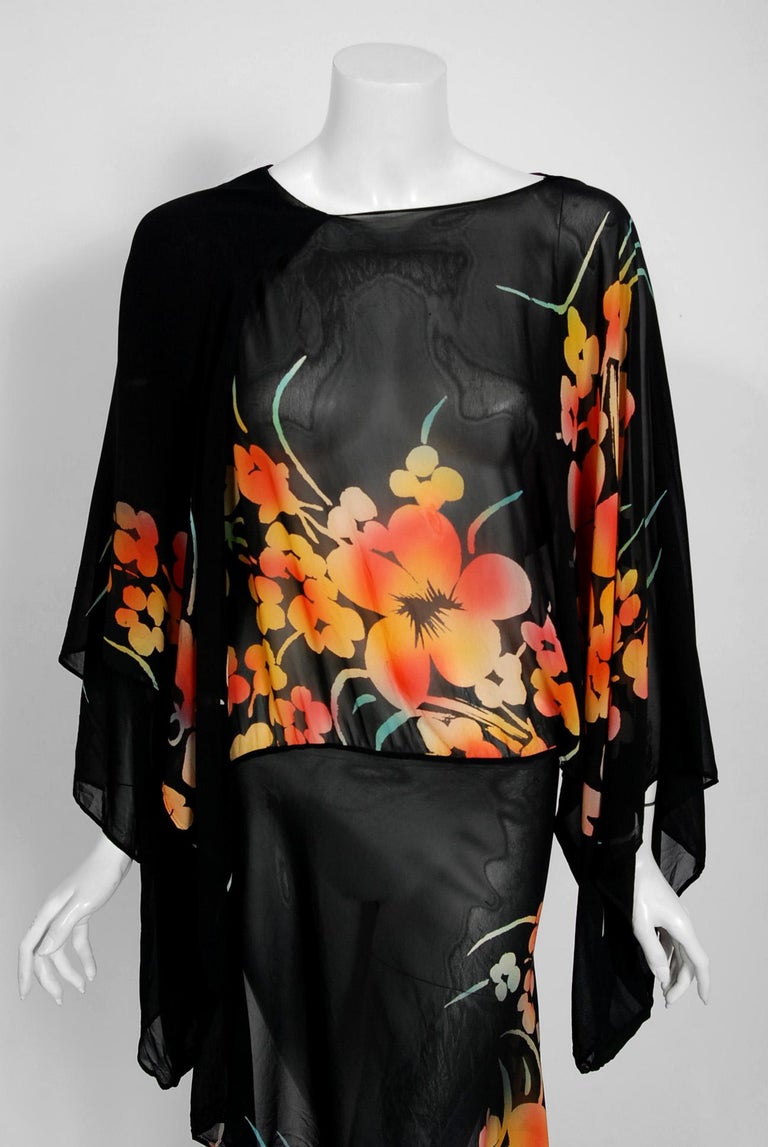 1975 Alice Pollock Black Floral Chiffon Kimono-Sleeve Asymmetric Tunic ...