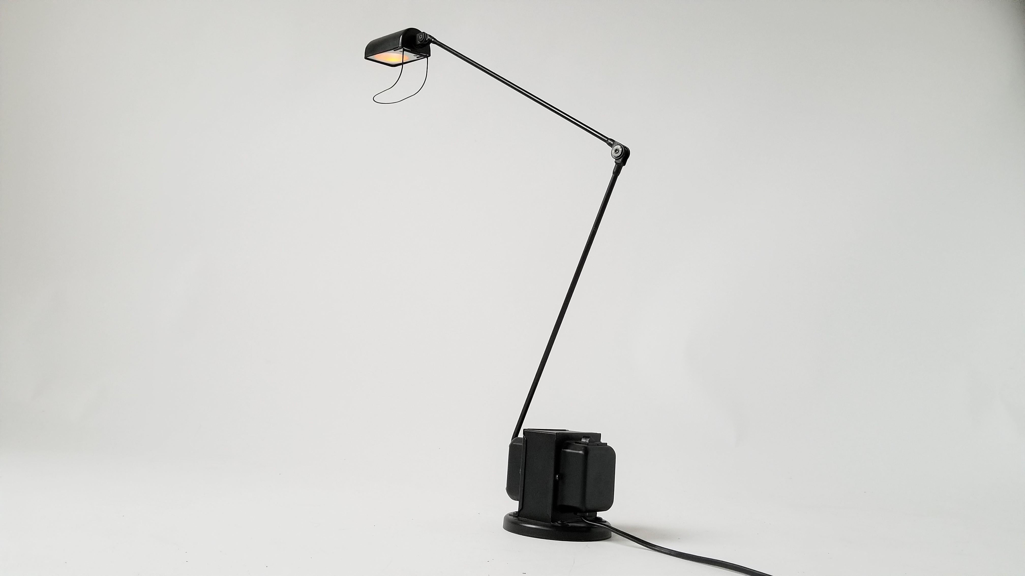 The Daphine, was conceived by Tommaso Cimini in 1973 and first manufactured by the Lumina factory in 1975. Daphine became the first lamp created by the company, and its signature minimalist design reflected Lumina's ideal, 