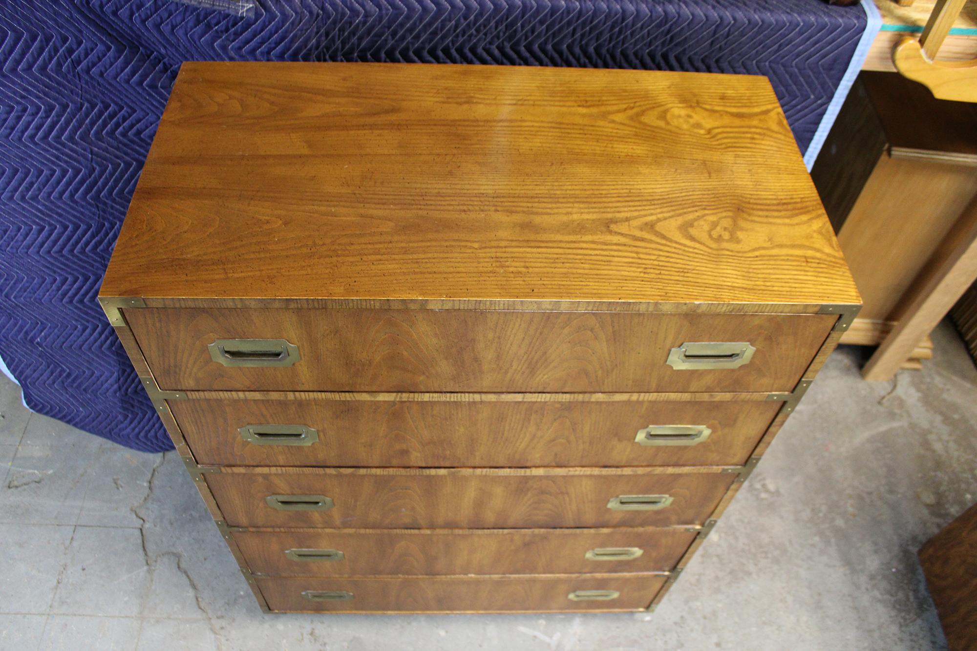 Late 20th Century 1975 Dixie Campaigner Oak Highboy Chest of Drawers Campaign Dresser MCM 767