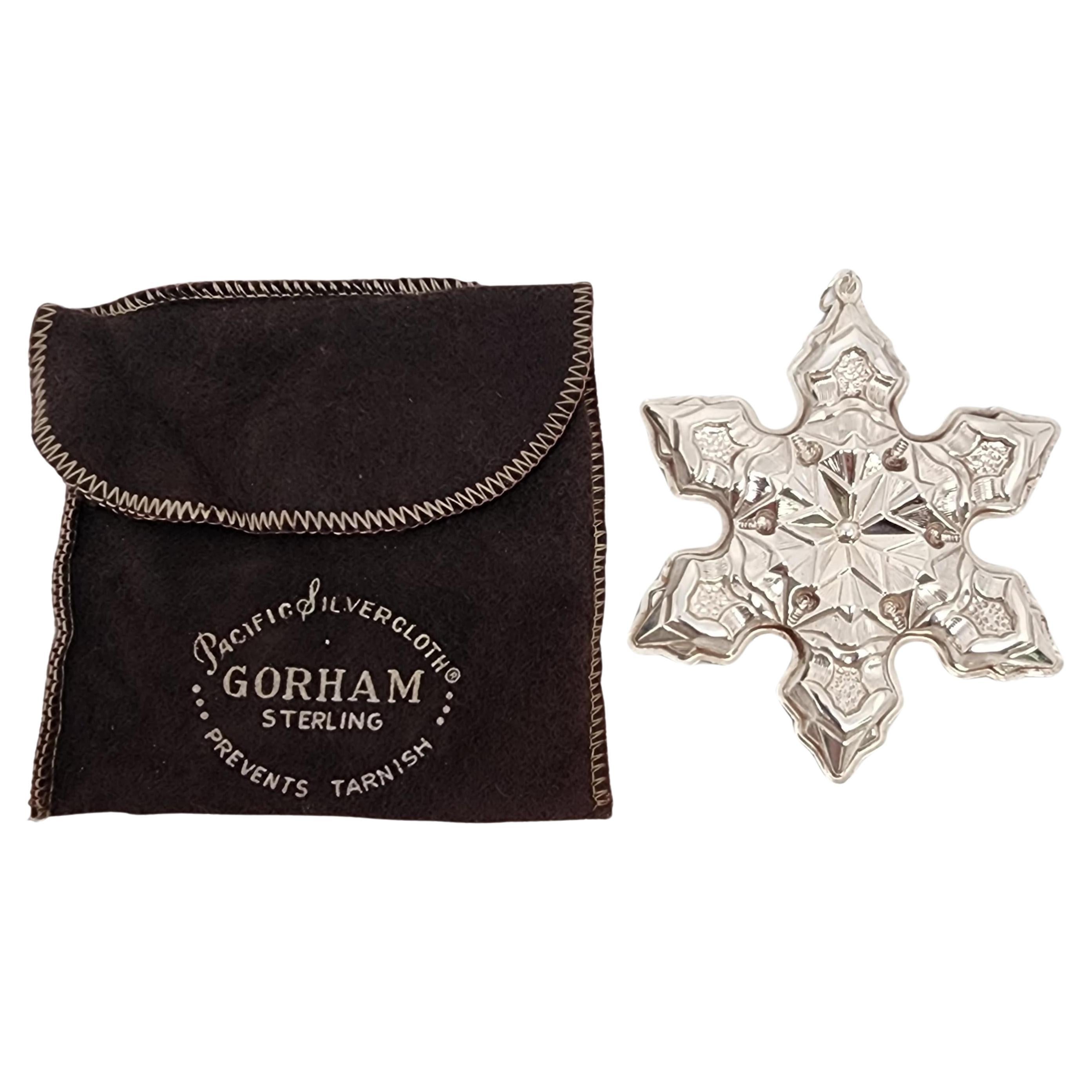1975 Gorham Sterling Silver Snowflake Ornament with Pouch #15645 For Sale