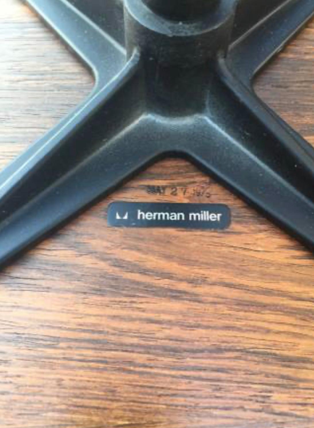 Herman Miller Eames Lounge Chair and Ottoman 4