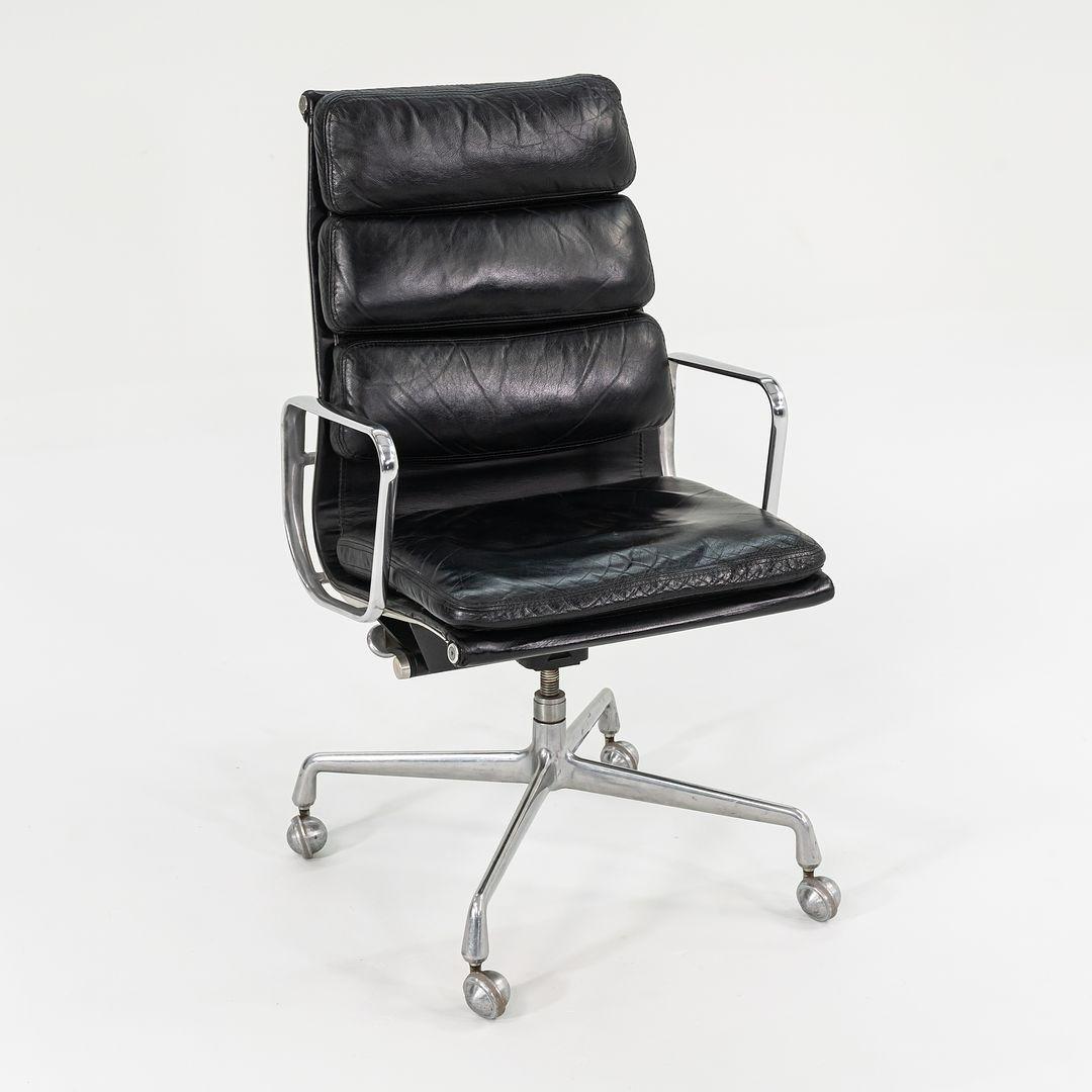 1975 Herman Miller Sillones de oficina Eames Soft Pad en piel y tela en venta 4