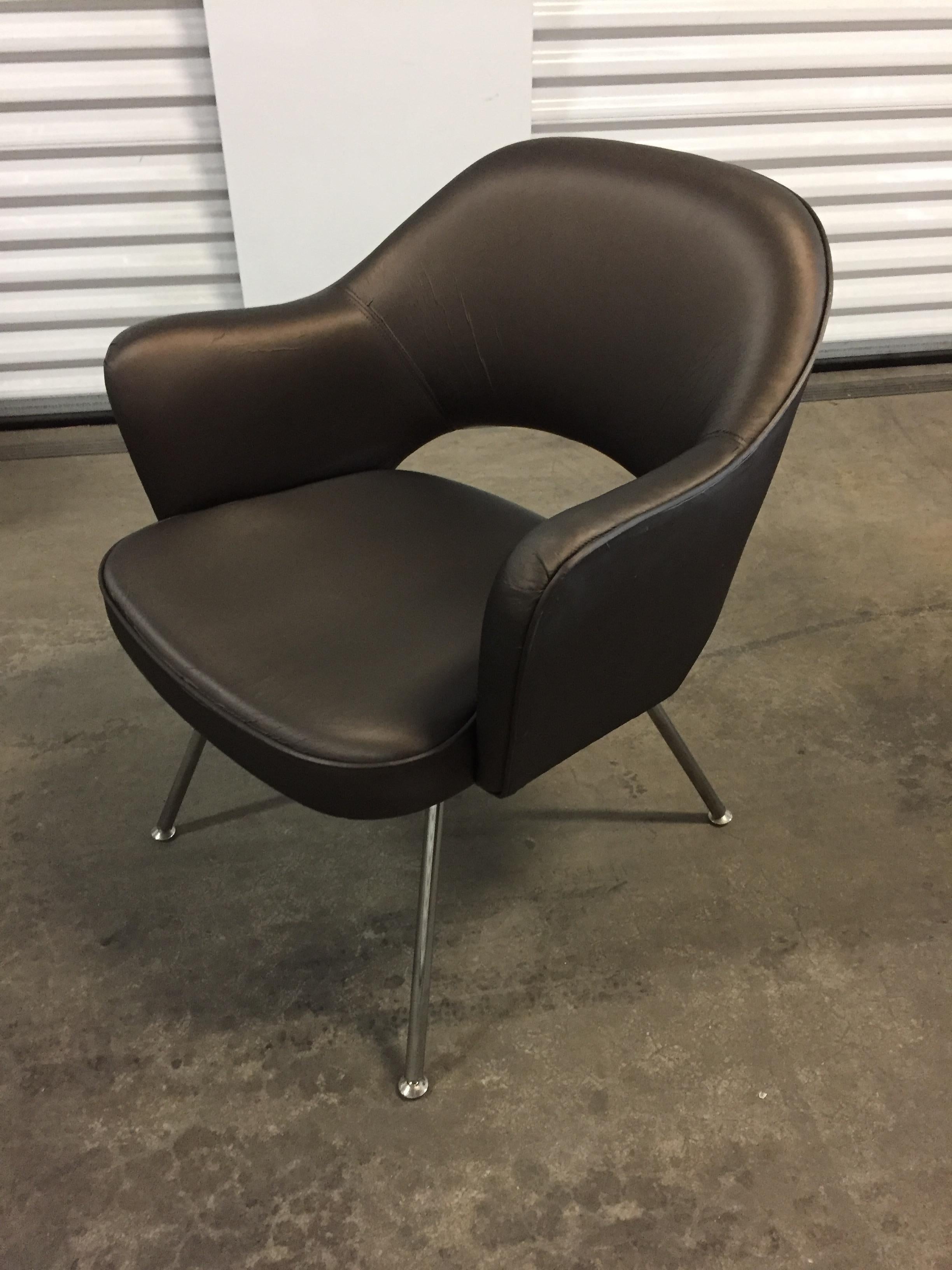 20th Century 1975 Knoll Saarinen Executive Dining or Office Chairs/ Set of 6 For Sale