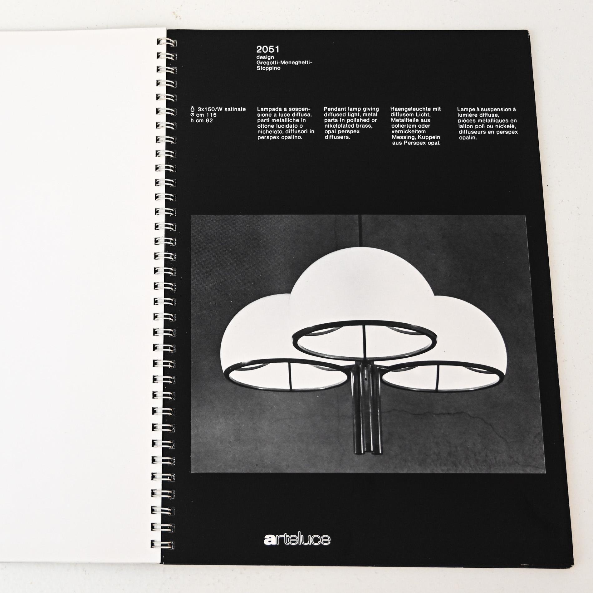 1975 Original Arteluce Lighting Catalogue For Sale 4