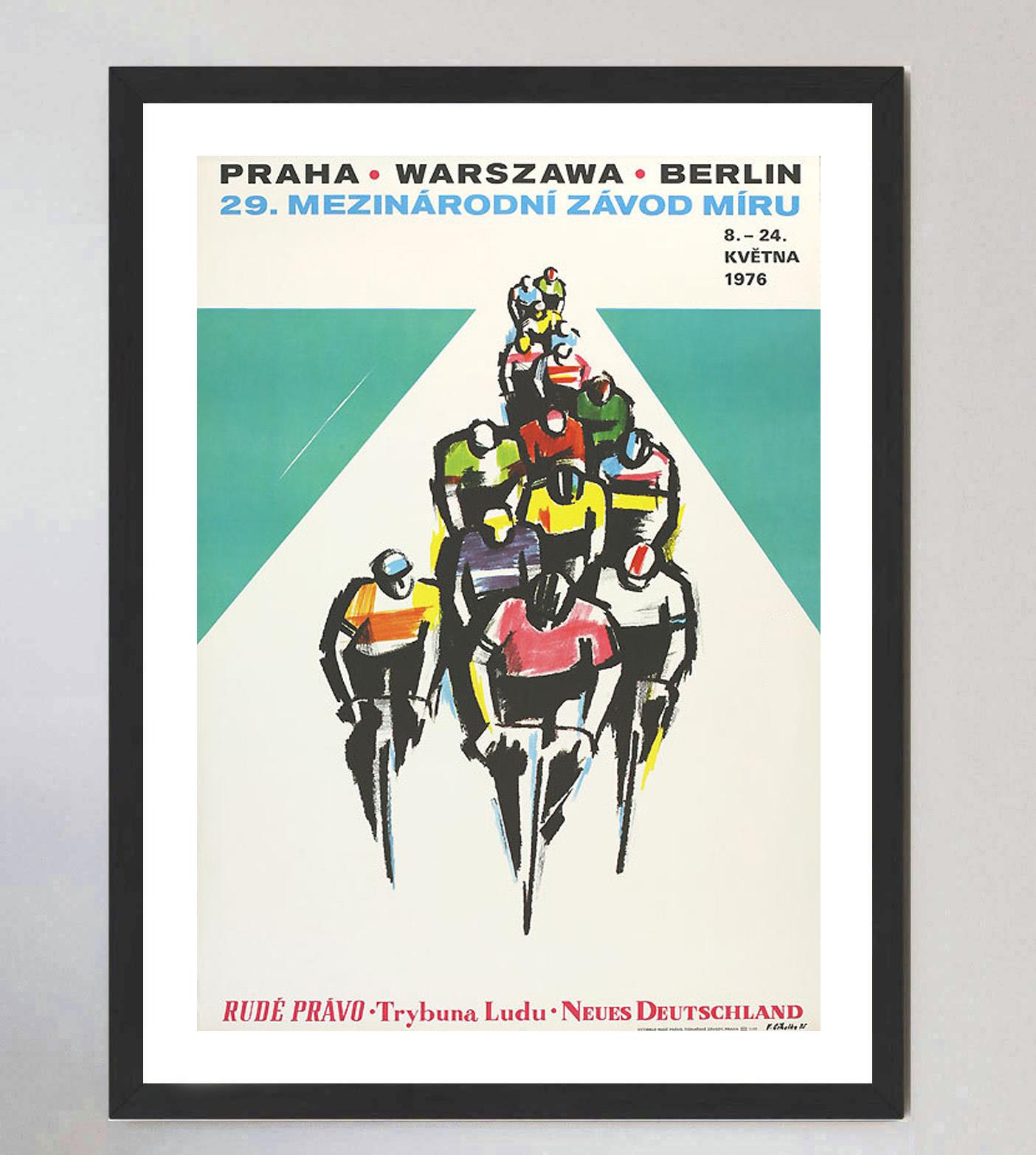 1975 Prag-Warschau-Wien Radrennen Friedensfahrt Original Vintage Poster (Ende des 20. Jahrhunderts) im Angebot