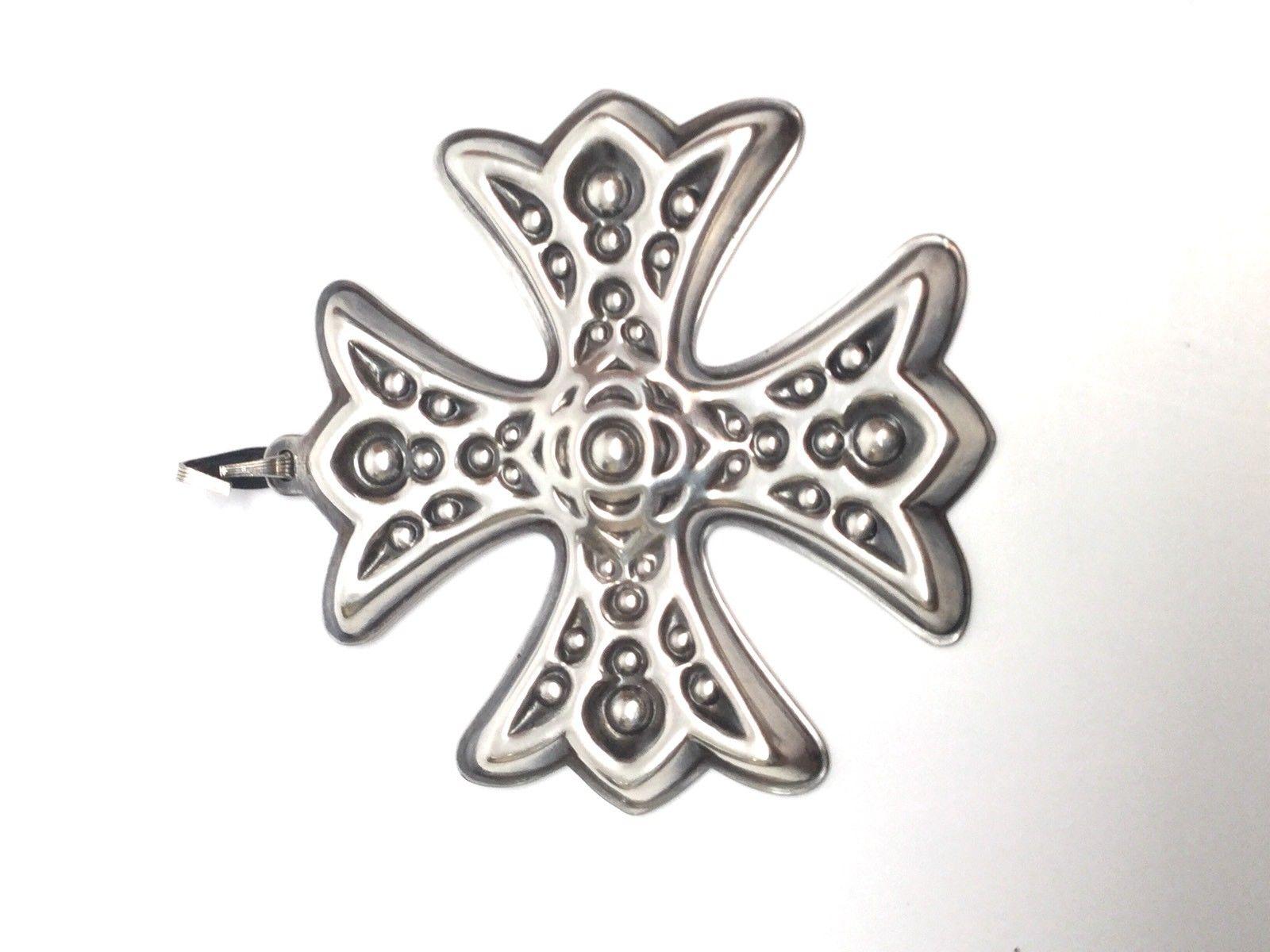 American 1975 Reed & Barton Sterling Silver Christmas Cross Ornament