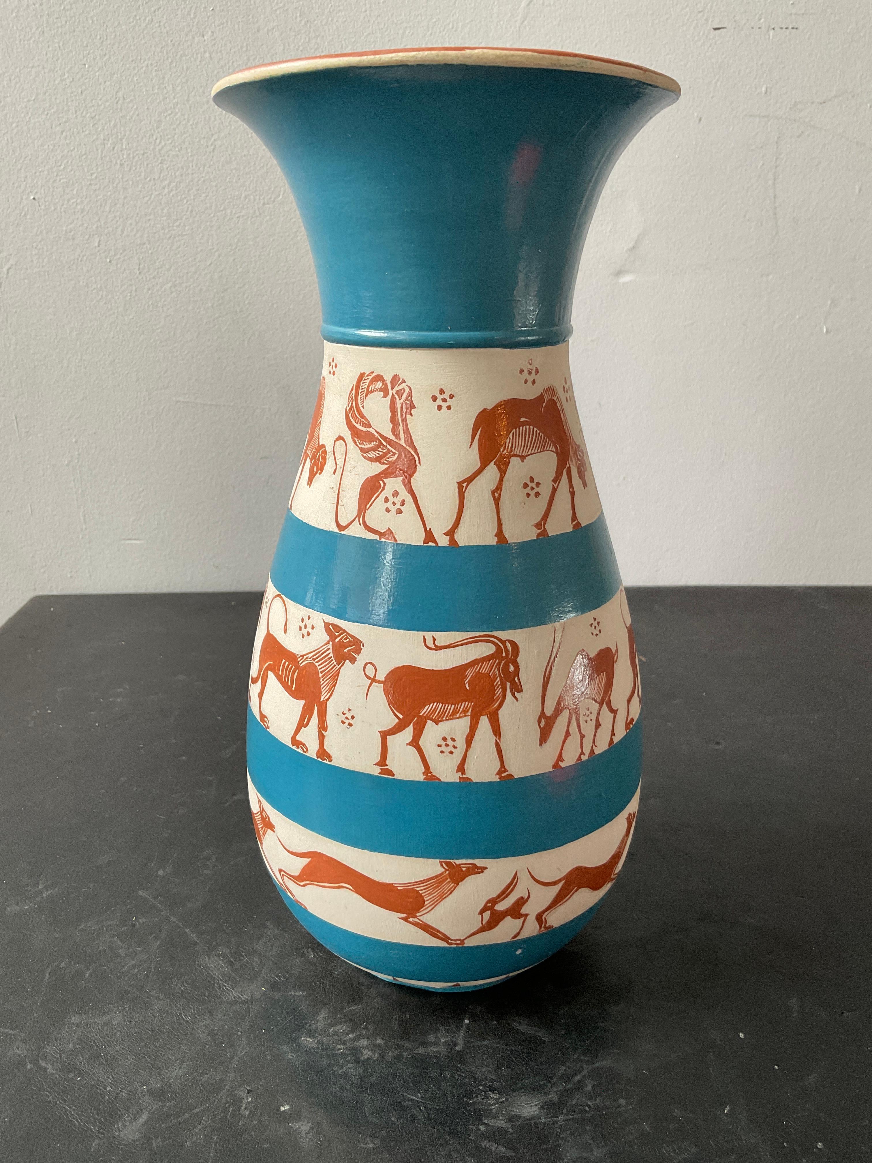 Vase en céramique décoré Richard Arbib, 1975  avec les animaux Bon état - En vente à Tarrytown, NY