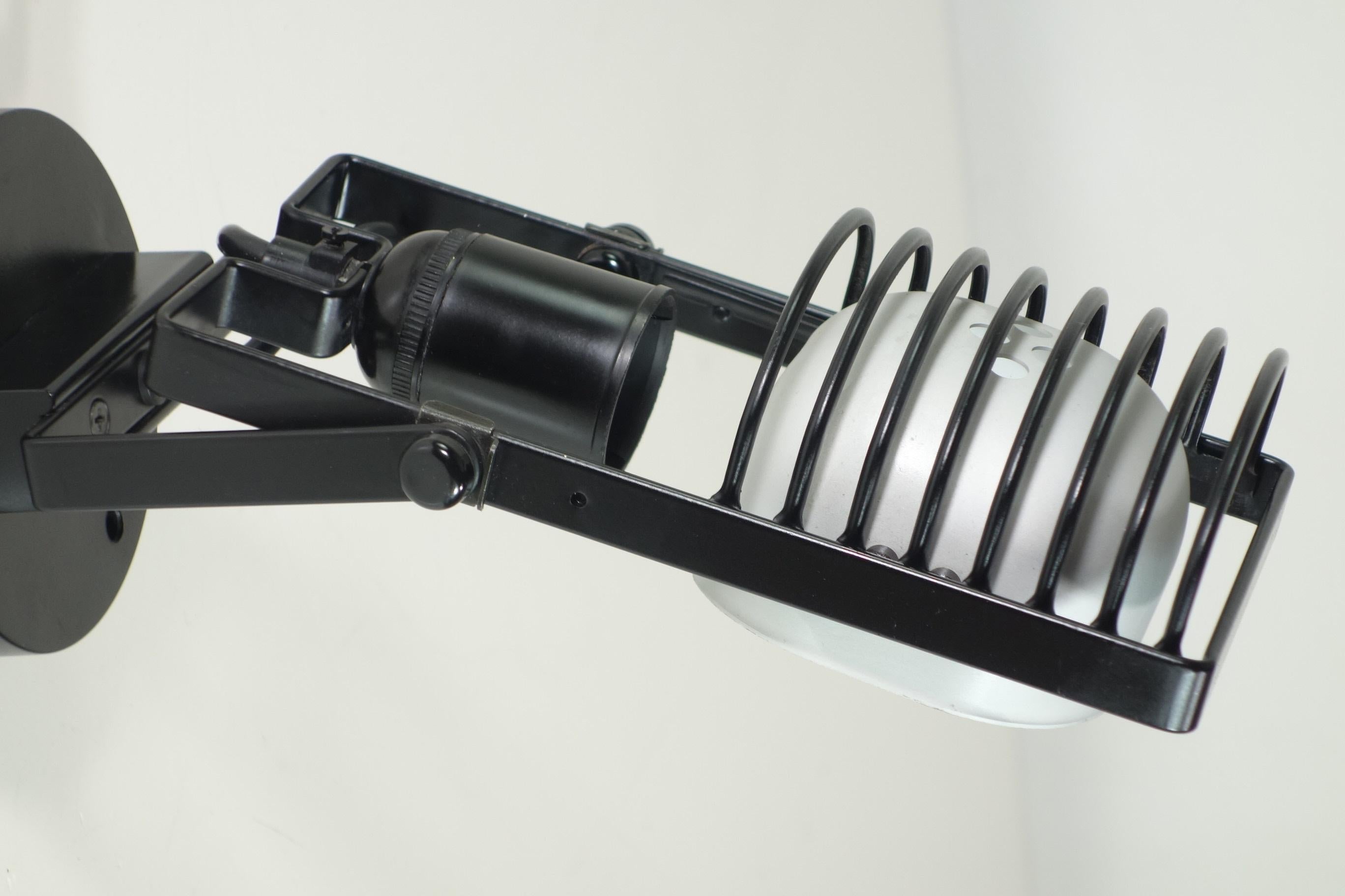 Sintesi Faretto
Ernesto Gismondi
Artemide
1976

Coated iron, coated steel, aluminum, rubber and plastic.
Excellent Condiction
Perfect working order
