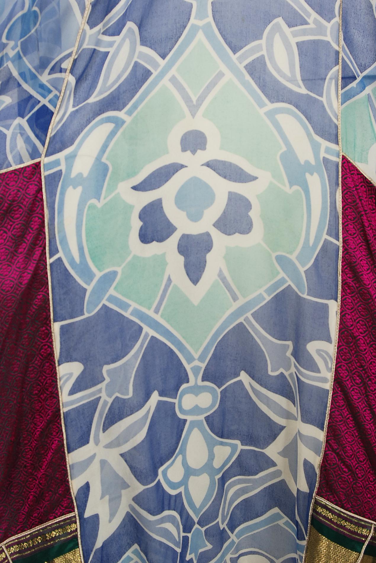 1975 Thea Porter Couture Documented Bohemian Patchwork Silk Abaya Caftan Dress In Good Condition In Beverly Hills, CA