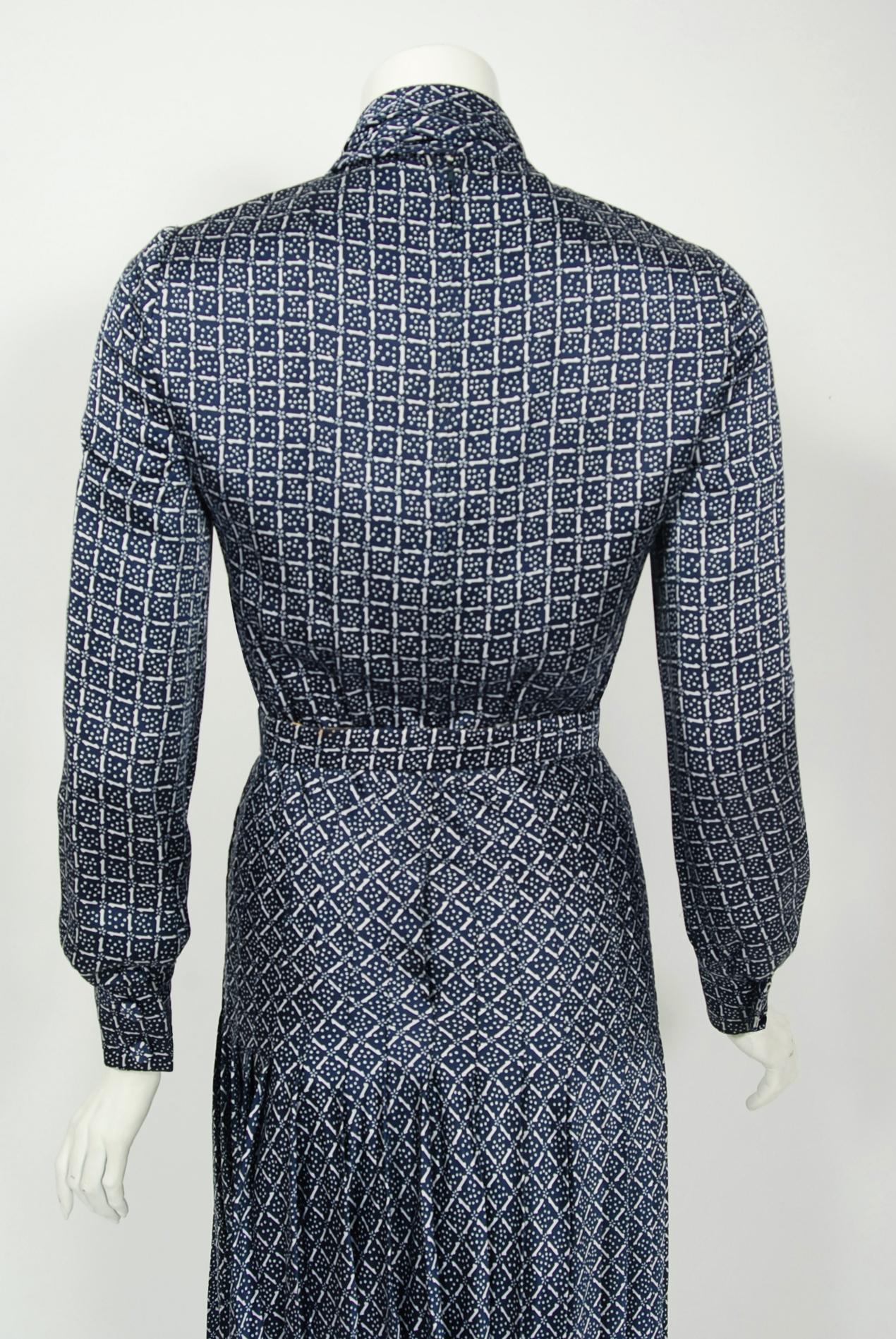 Vintage 1975 Valentino Couture Navy Print Silk Ascot-Bow Belted Pleated Dress 3