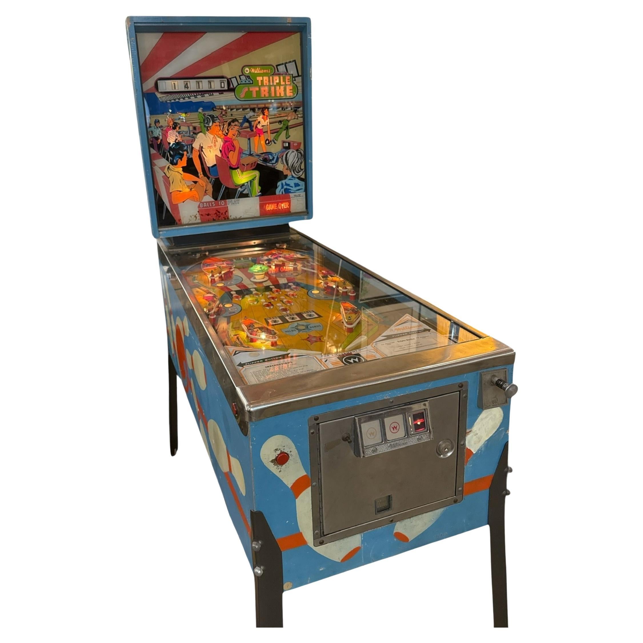 1975 Williams Dreifach auffälliges Pinballmaschinenwerk