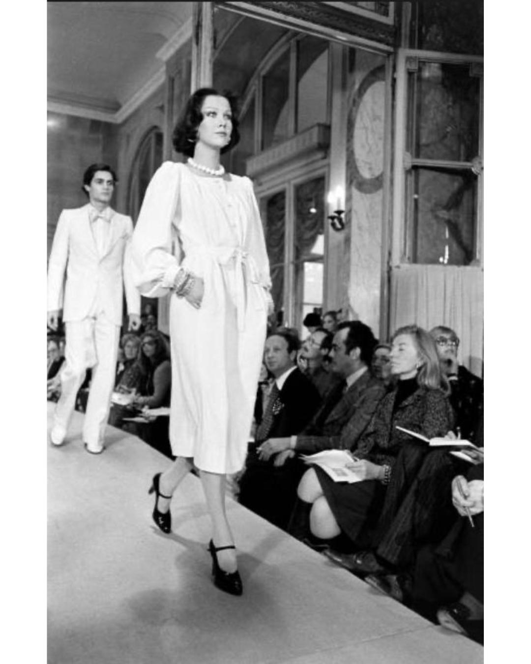 1975 Yves Saint Laurent Runway Cream Crepe Tunic Dress with Tie Belt For Sale 1