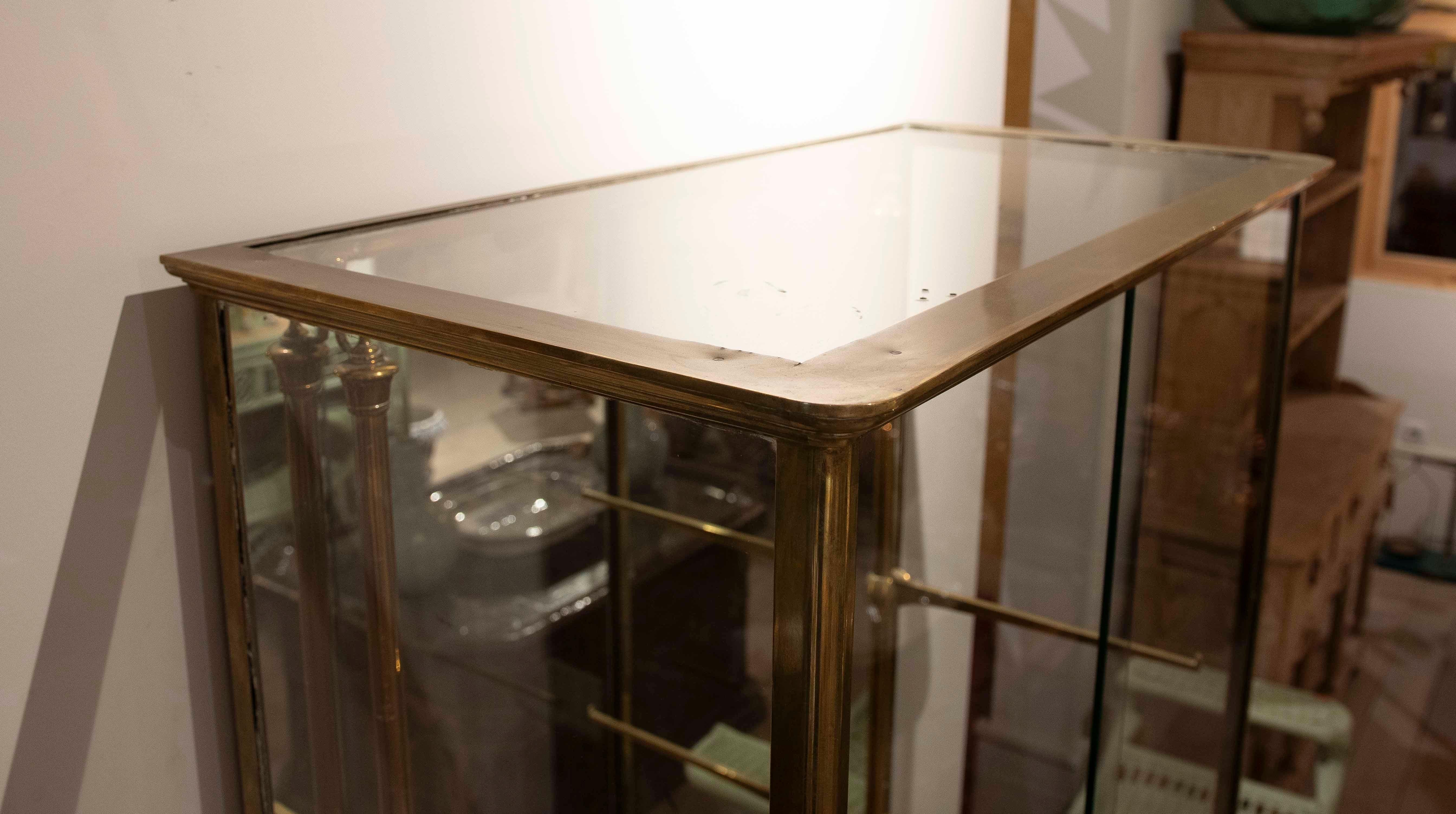 1975s Bronze, Wood and Glass Pastry Case. Paris, France. For Sale 8