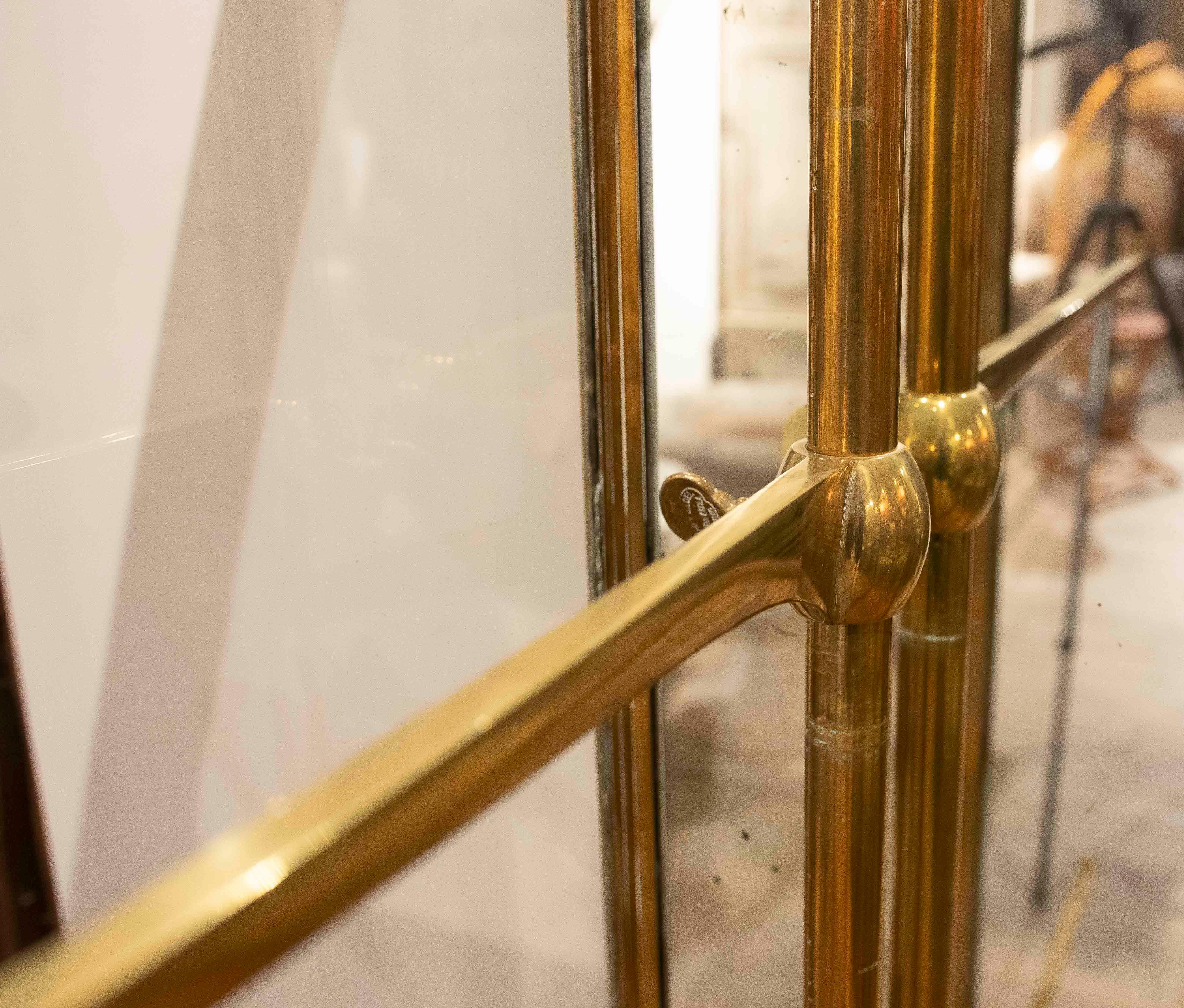 1975s Bronze, Wood and Glass Pastry Case. Paris, France. For Sale 2
