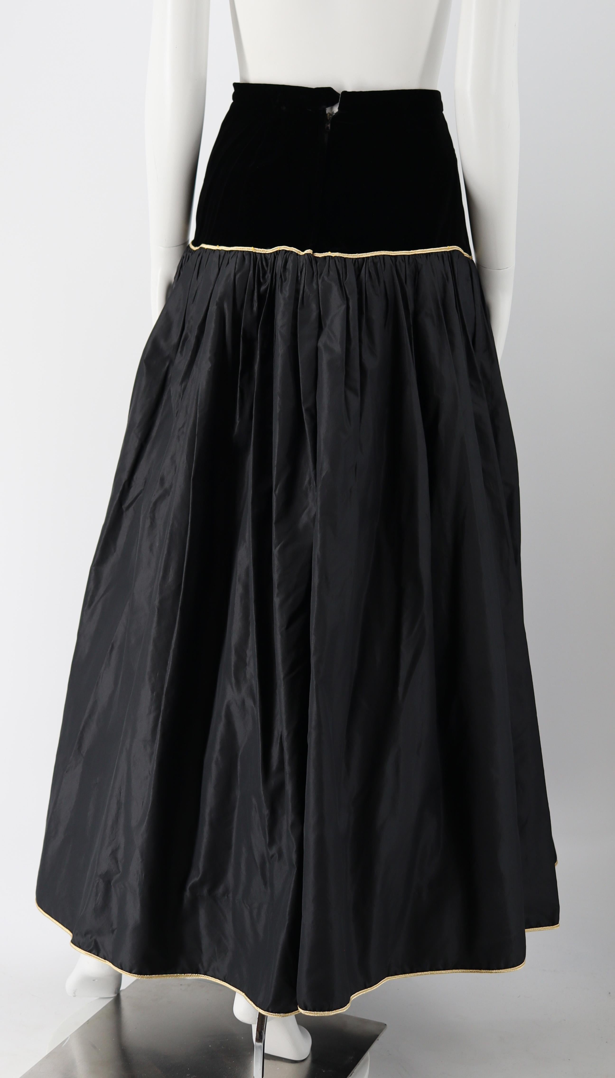 1976-1977 Saint Laurent Black Skirt From The Russian Collection In Excellent Condition In PARIS, FR