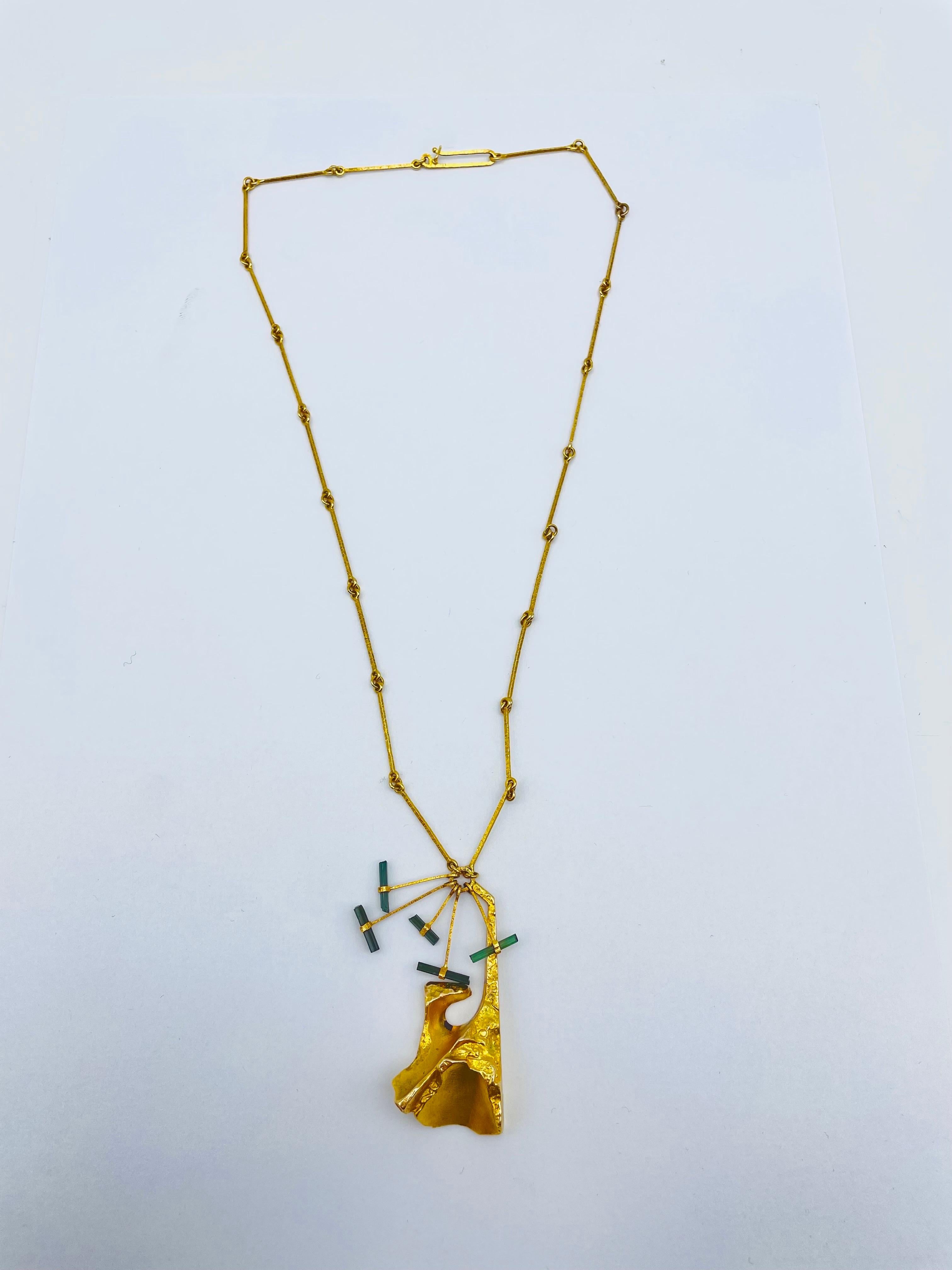 ¡He aquí un verdadero tesoro para el coleccionista exigente! Este magnífico collar, obra del magistral diseñador de joyas finlandés Björn Weckström, es un hallazgo realmente raro. Conocida como 