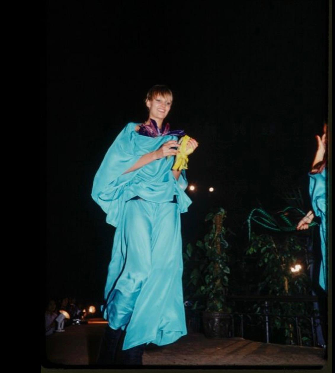 KENZO JAP Robe en soie noire à fronces des années 1970 en vente 2
