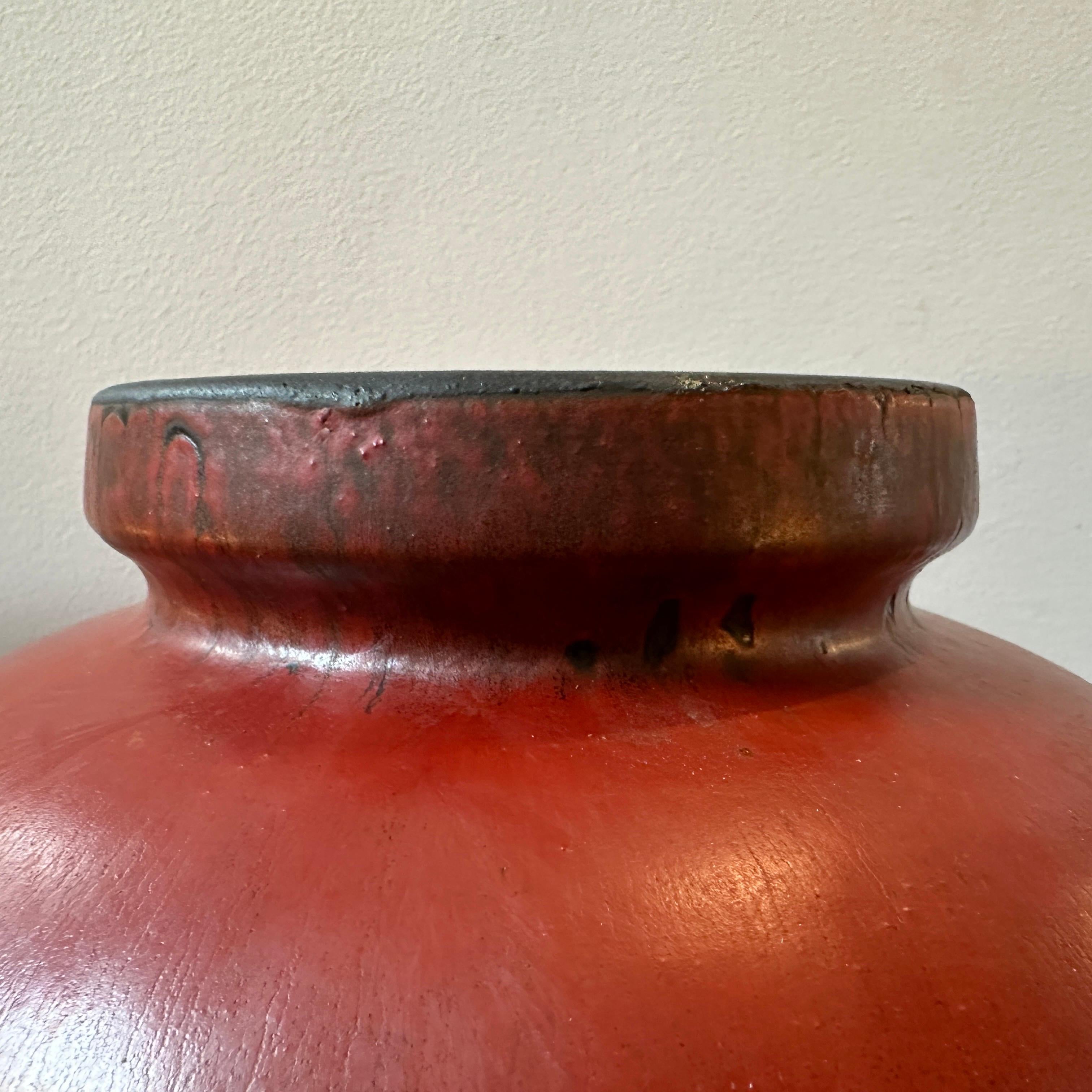 German 1976 Modernist Red and black Fat Lava Ceramic Stromboli Big Vase by Ceramano For Sale