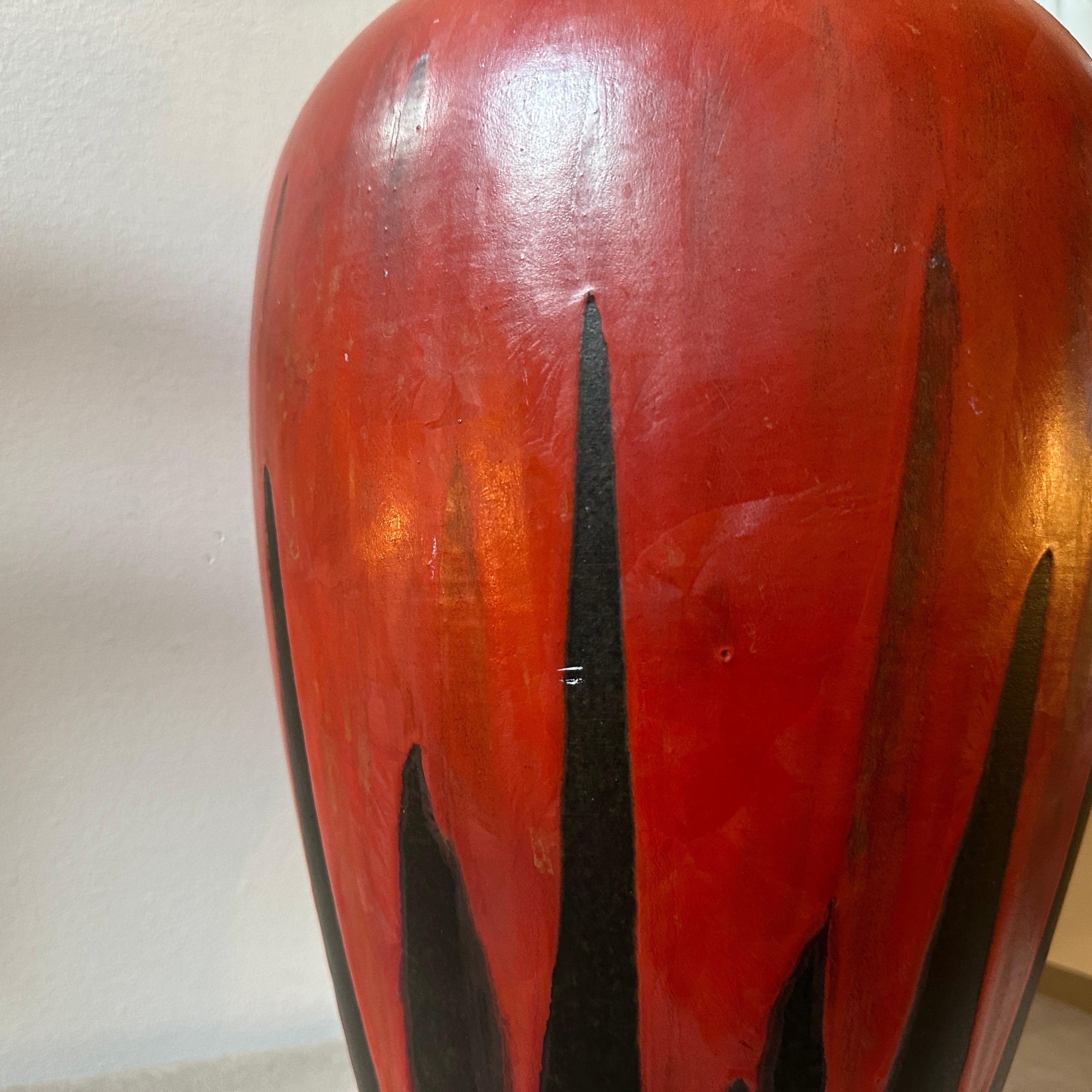 20th Century 1976 Modernist Red and black Fat Lava Ceramic Stromboli Big Vase by Ceramano For Sale