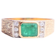 Vintage 1976 Ring 0.75ct Emerald Diamonds solid 18K Gold US7 / 5.5gr