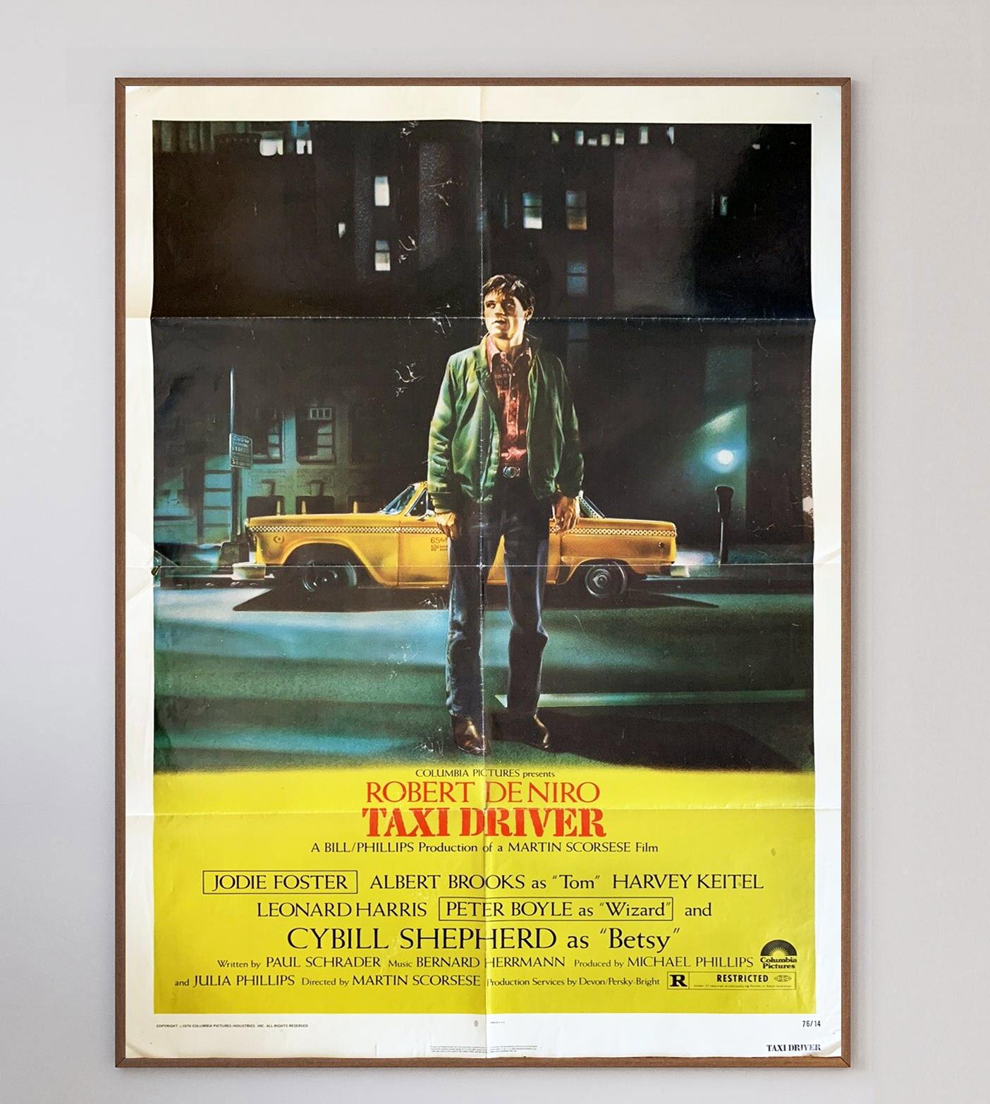 Considéré comme l'un des plus grands films de tous les temps, Taxi Driver, réalisé par Martin Scorsese et Paul Schrader en 1976, est aussi puissant et émouvant aujourd'hui qu'il l'était le jour de sa sortie. Avec Robert De Niro et JODI, ainsi que