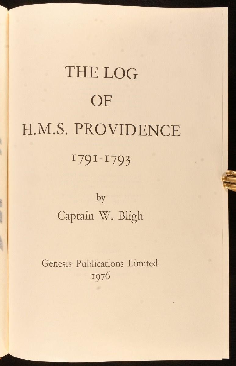 Eine seltene und schöne limitierte Ausgabe von William Blighs Logbuch seiner zweiten Brotfrucht-Reise von 1791, an Bord der H.M.S. Providence.

Ein seltenes Werk, dies ist Nummer dreiundsechzig von fünfhundert Exemplaren produziert.

Illustriert mit