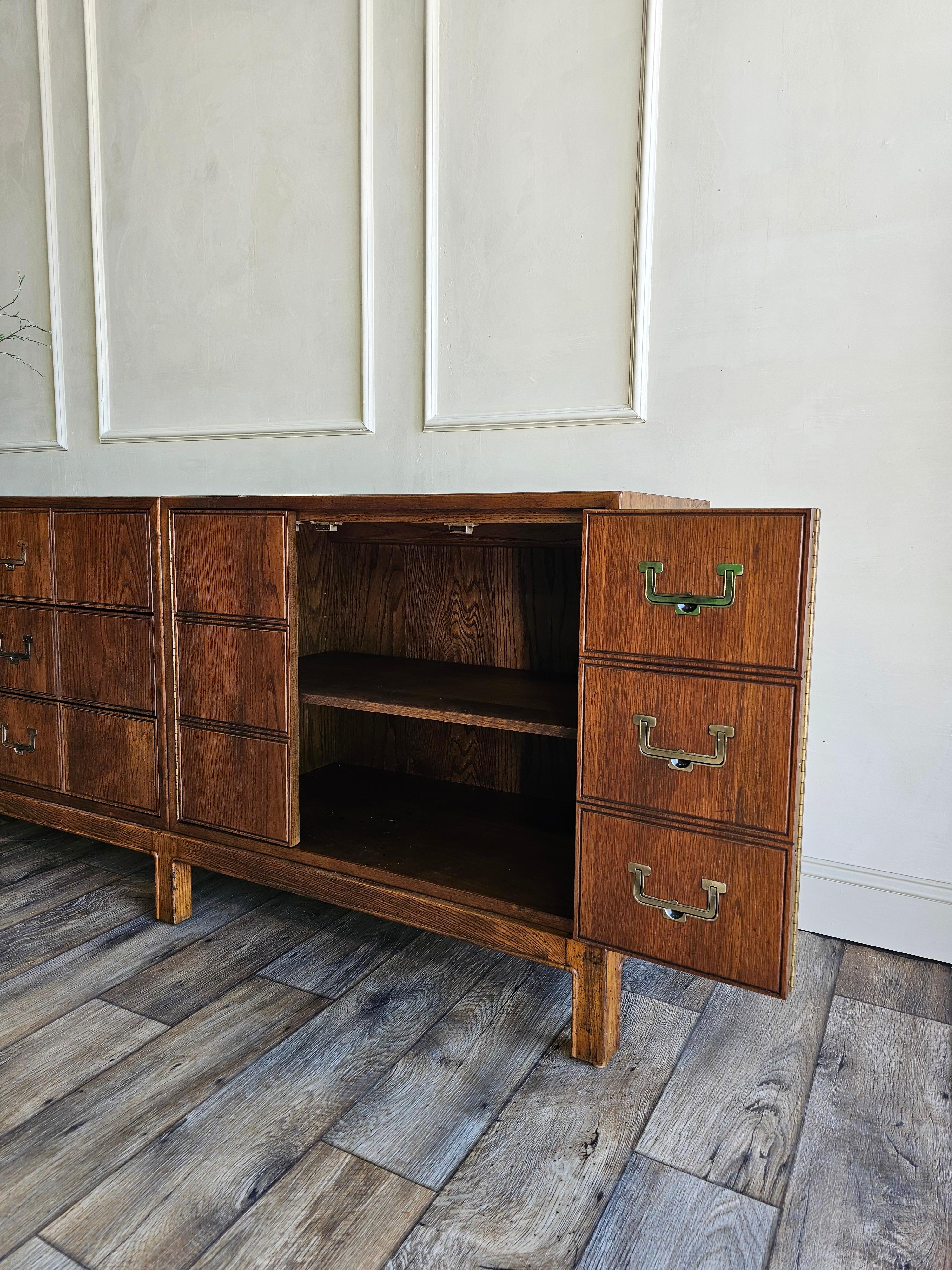 You may have heard the name Henredon — and you may already know it's synonymous with quality — but what truly set this American company apart deserves a closer look.
Founded in 1945 in Morganton, North Carolina, Henredon was the vision of four