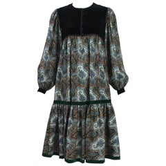 Yves Saint Laurent - Robe de la collection Cossack de 1976