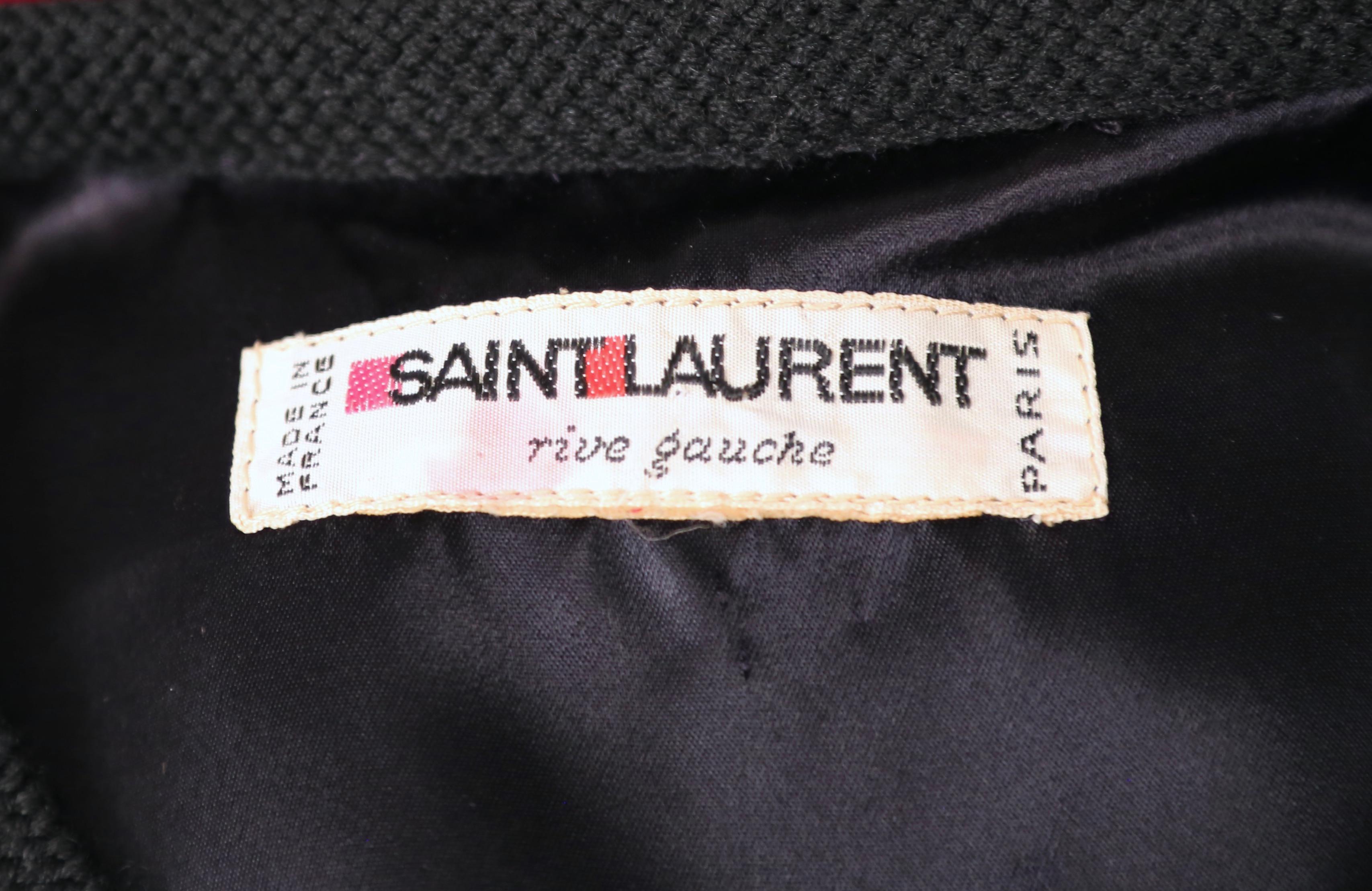 1976 YVES SAINT LAURENT Balle Russes collection burgundy velvet RUNWAY jacket For Sale 1