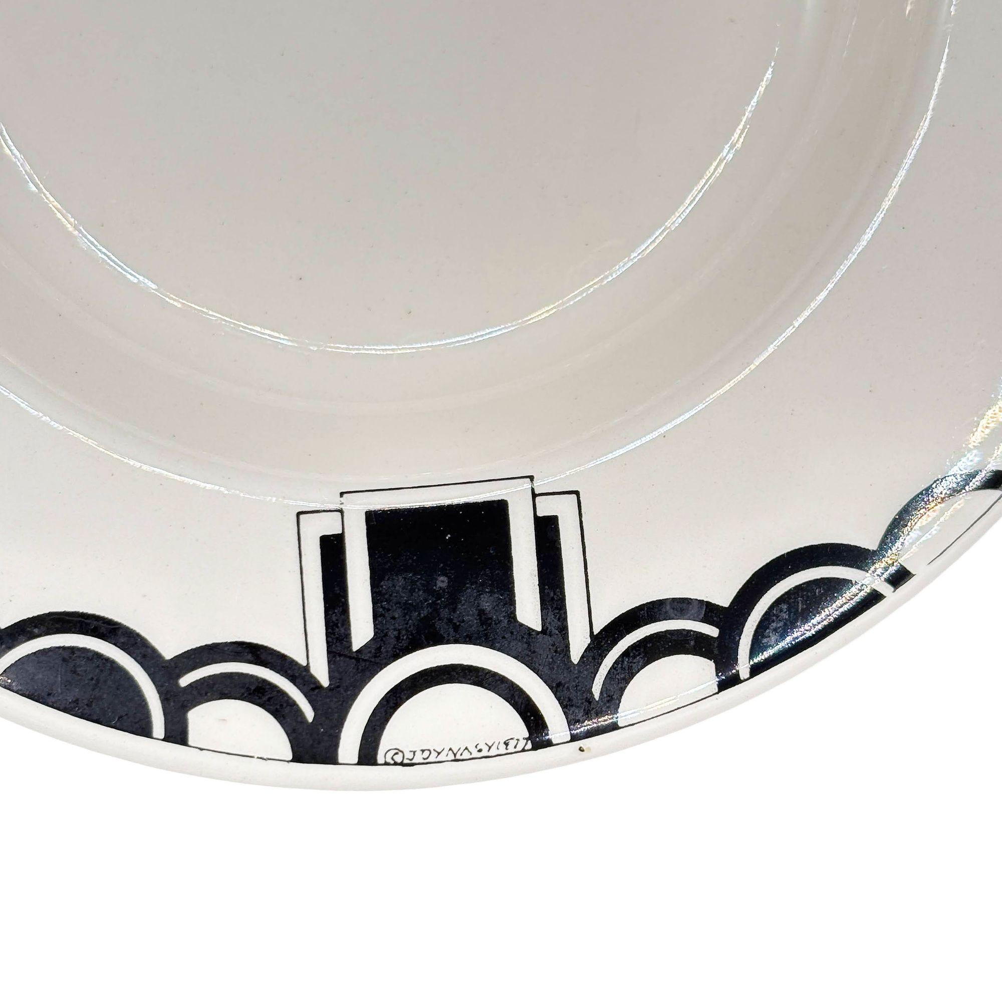 1977 Art Deco Style 8