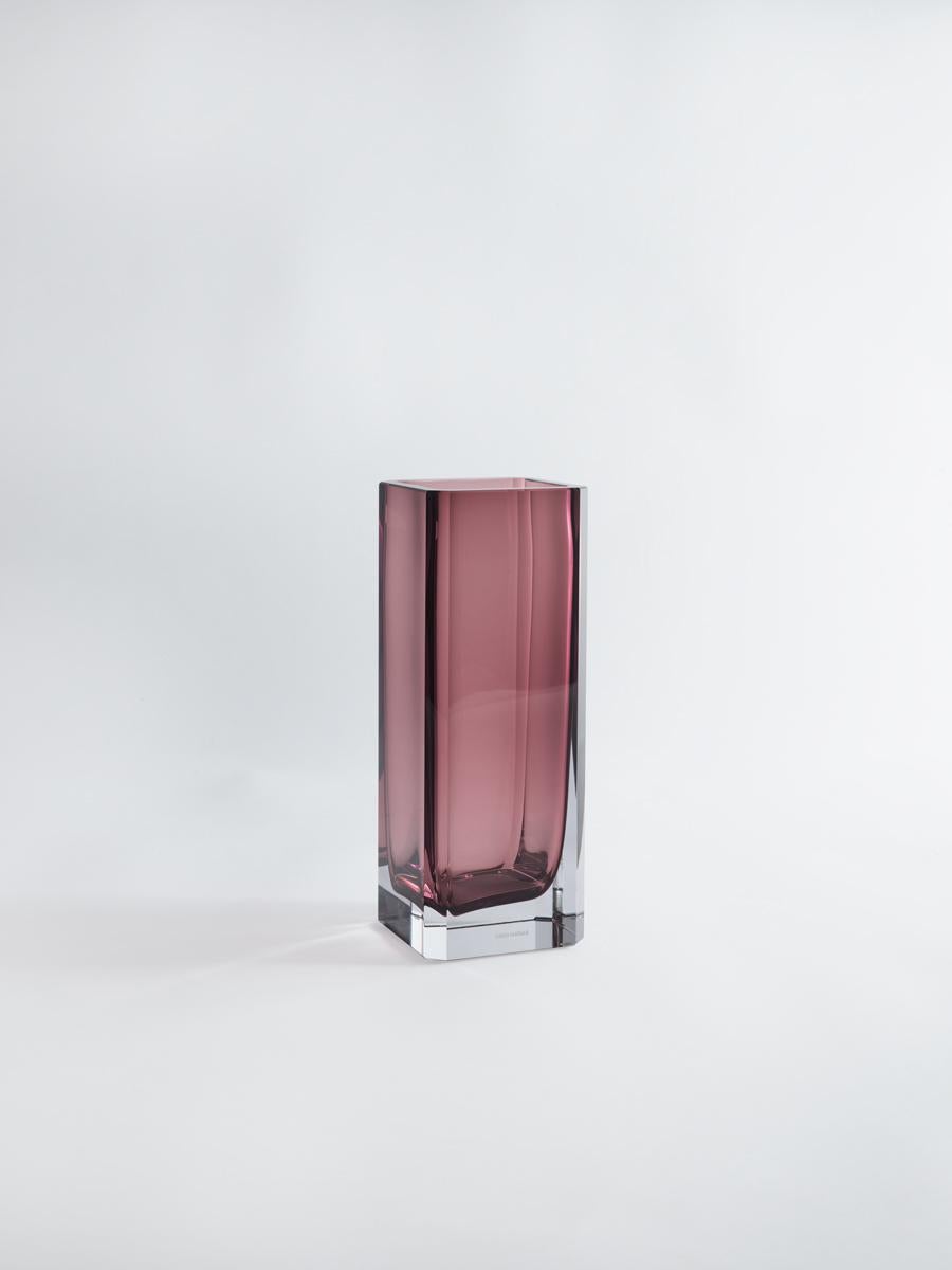 With their clean, minimalist lines, faceted corner detail and sultry colours, 
Greg Natale’s new 1977 vases will make a sophisticated addition to any room.

The vases are part of the Greg Natale Nightlife collection and their name is layered with