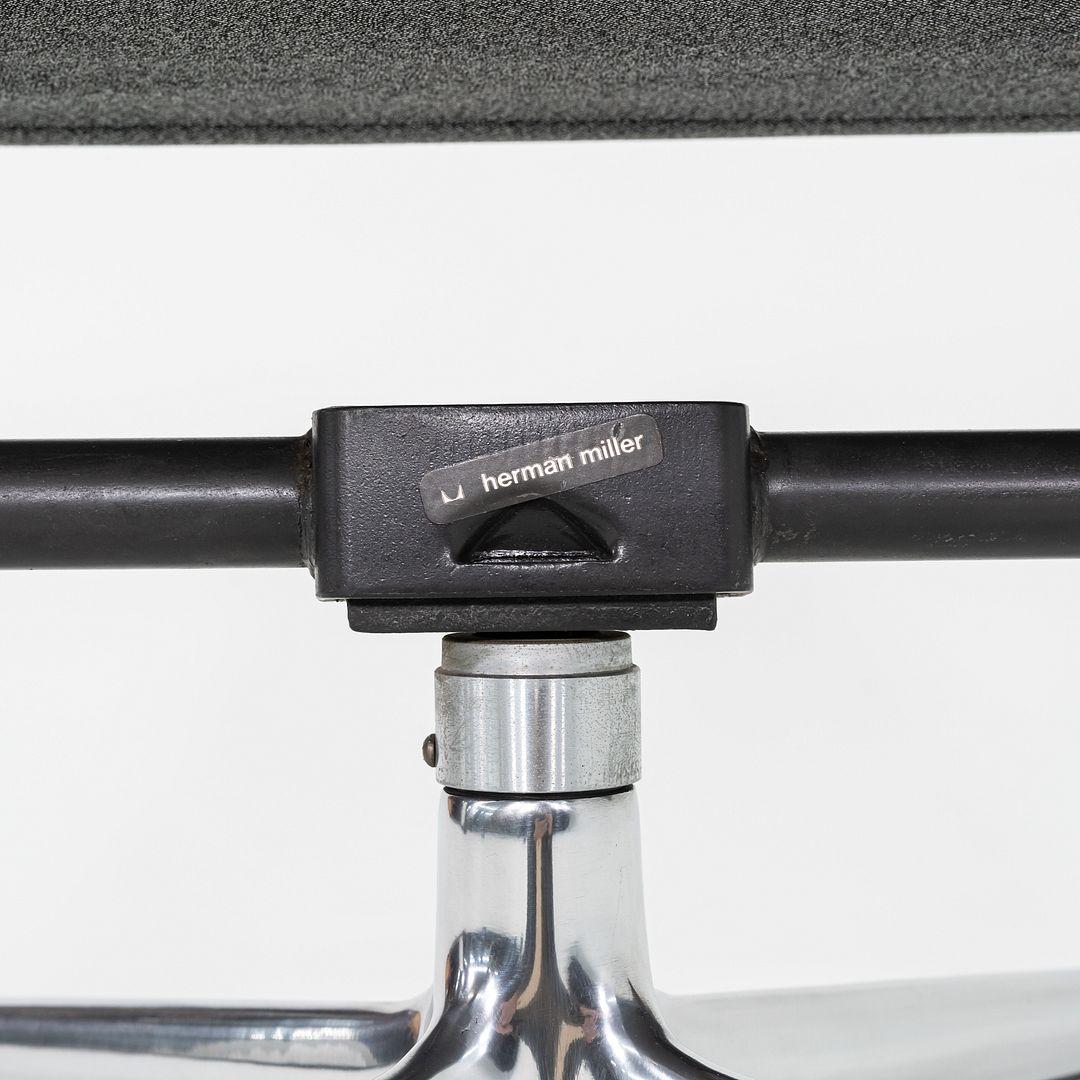 Chaise de bureau Eames Soft Pad Management en deux tons, Herman Miller, 1977 en vente 5